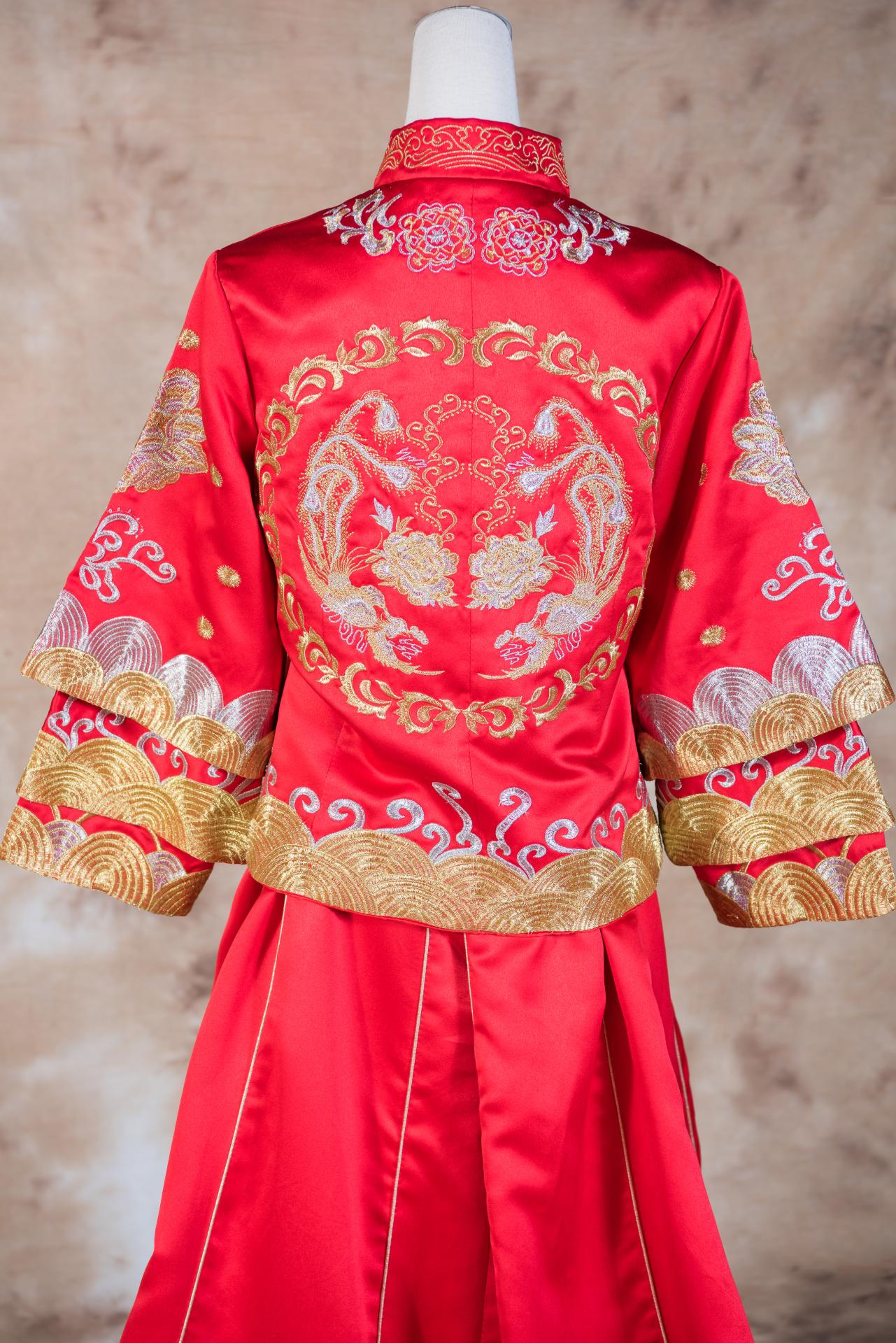 拍照秀禾服,宴客秀禾服,秀禾服,中式禮服,中式婚紗,龍鳳褂,秀禾服款式,秀禾服租借,秀禾服婚紗