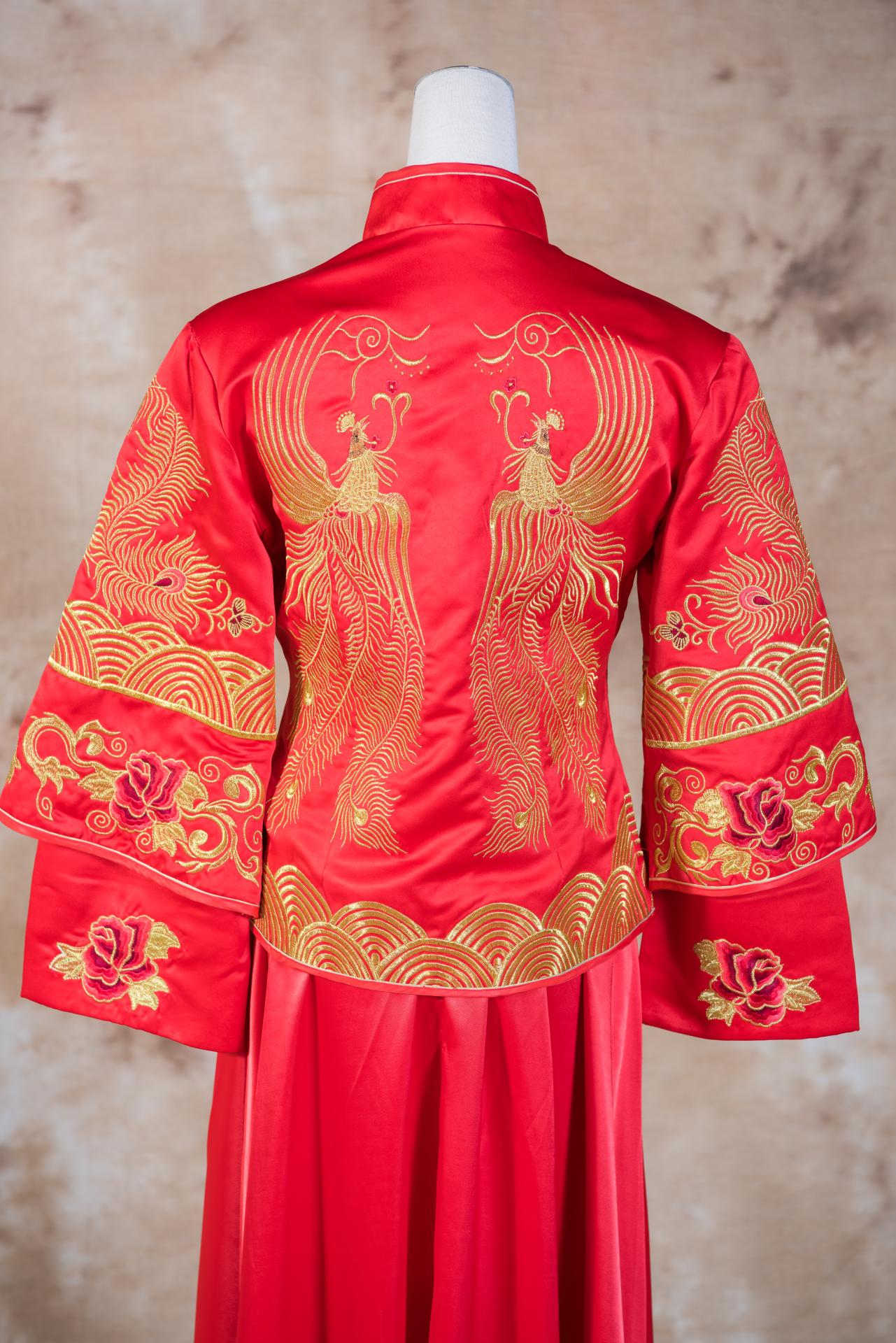 拍照秀禾服,宴客秀禾服,秀禾服,中式禮服,中式婚紗,龍鳳褂,秀禾服款式,秀禾服租借,秀禾服婚紗