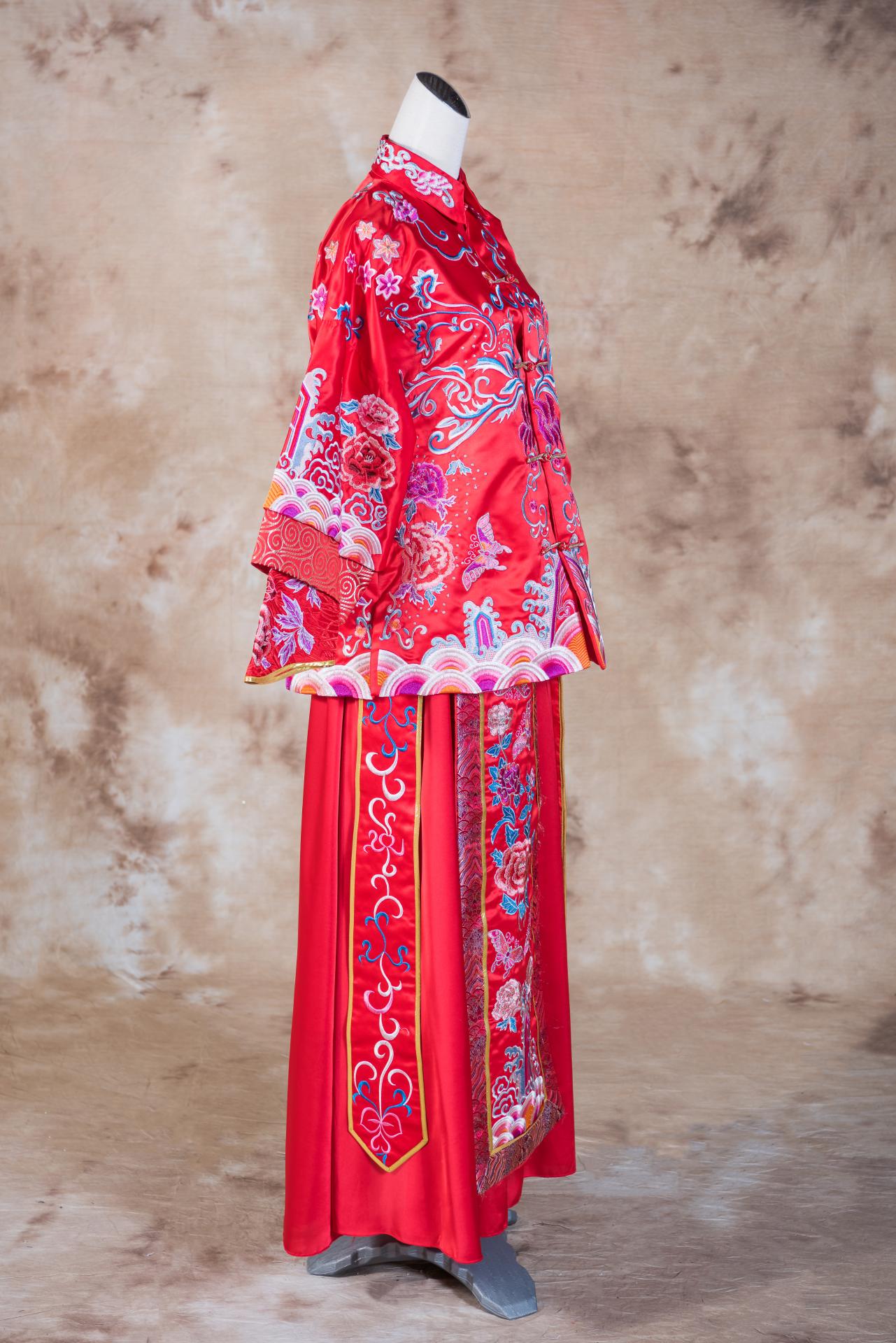 拍照秀禾服,宴客秀禾服,秀禾服,中式禮服,中式婚紗,龍鳳褂,秀禾服款式,秀禾服租借,秀禾服婚紗