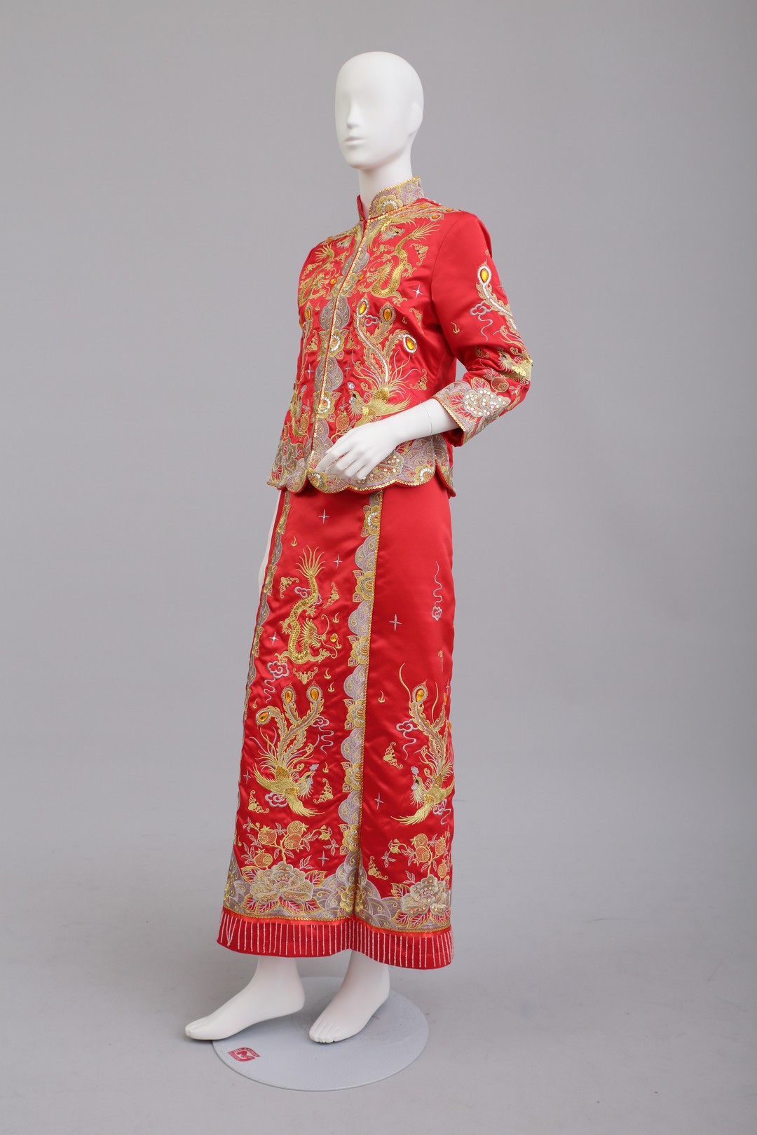 拍照秀禾服,宴客秀禾服,秀禾服,中式禮服,中式婚紗,龍鳳褂,秀禾服款式,秀禾服租借,秀禾服婚紗