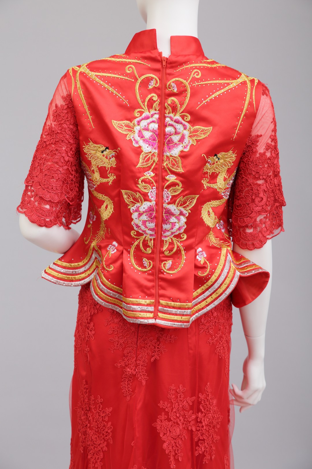 拍照秀禾服,宴客秀禾服,秀禾服,中式禮服,中式婚紗,龍鳳褂,秀禾服款式,秀禾服租借,秀禾服婚紗