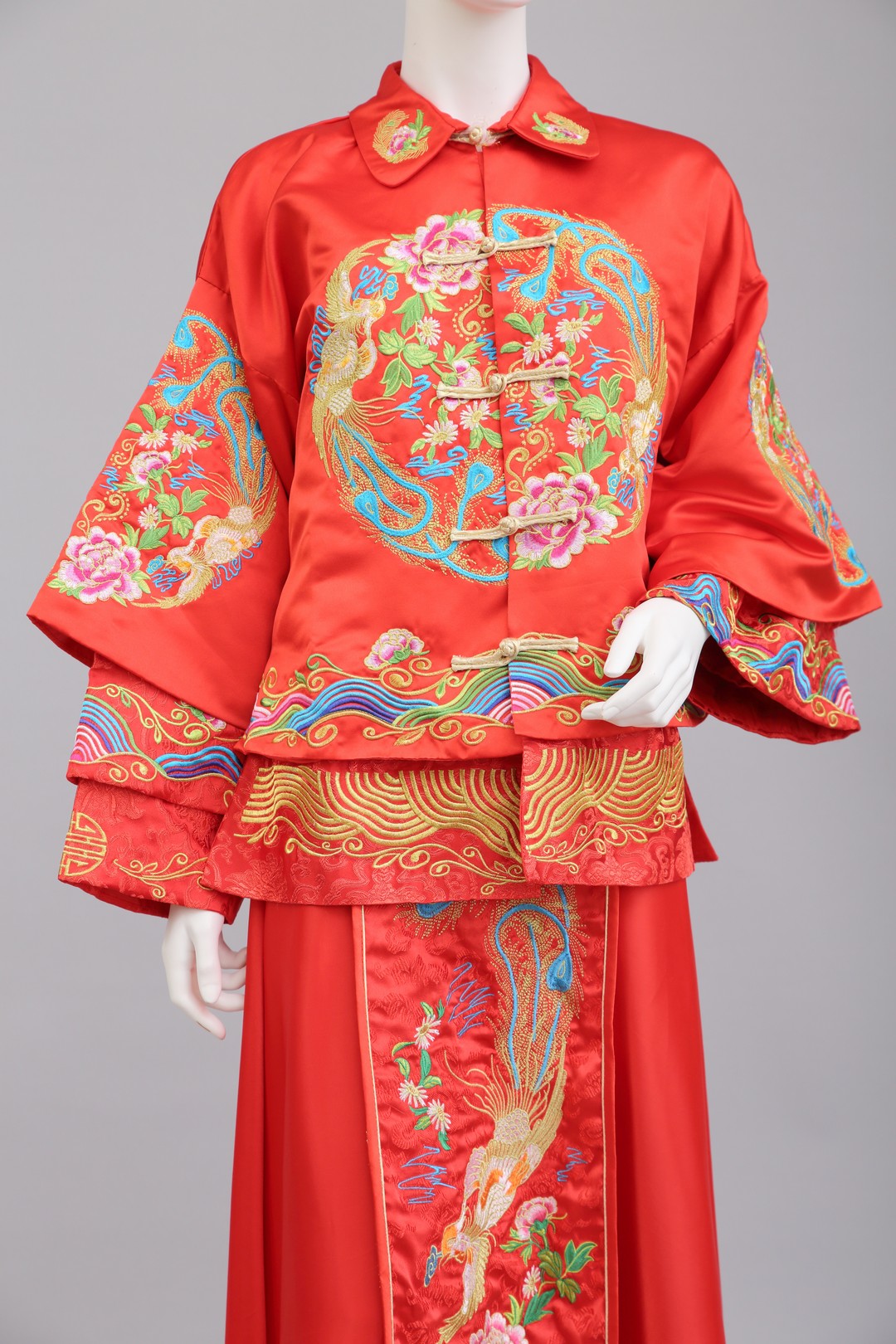 拍照秀禾服,宴客秀禾服,秀禾服,中式禮服,中式婚紗,龍鳳褂,秀禾服款式,秀禾服租借,秀禾服婚紗