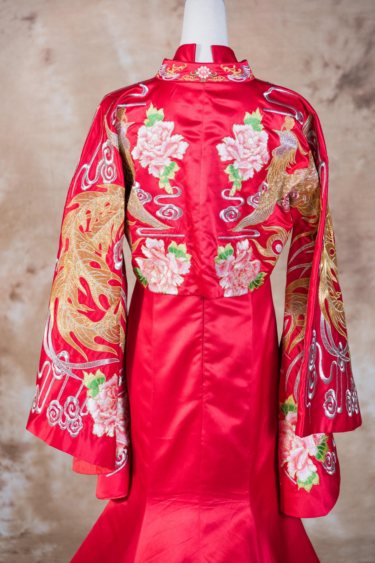 拍照秀禾服,宴客秀禾服,秀禾服,中式禮服,中式婚紗,龍鳳褂,秀禾服款式,秀禾服租借,秀禾服婚紗