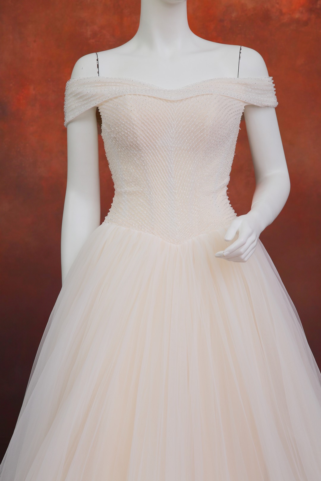 拍照類白紗,宴客類白紗,宴客白紗,類白紗,輕婚紗,婚紗禮服,白紗禮服,禮服租借,白紗款式,類白紗推薦,婚禮白紗