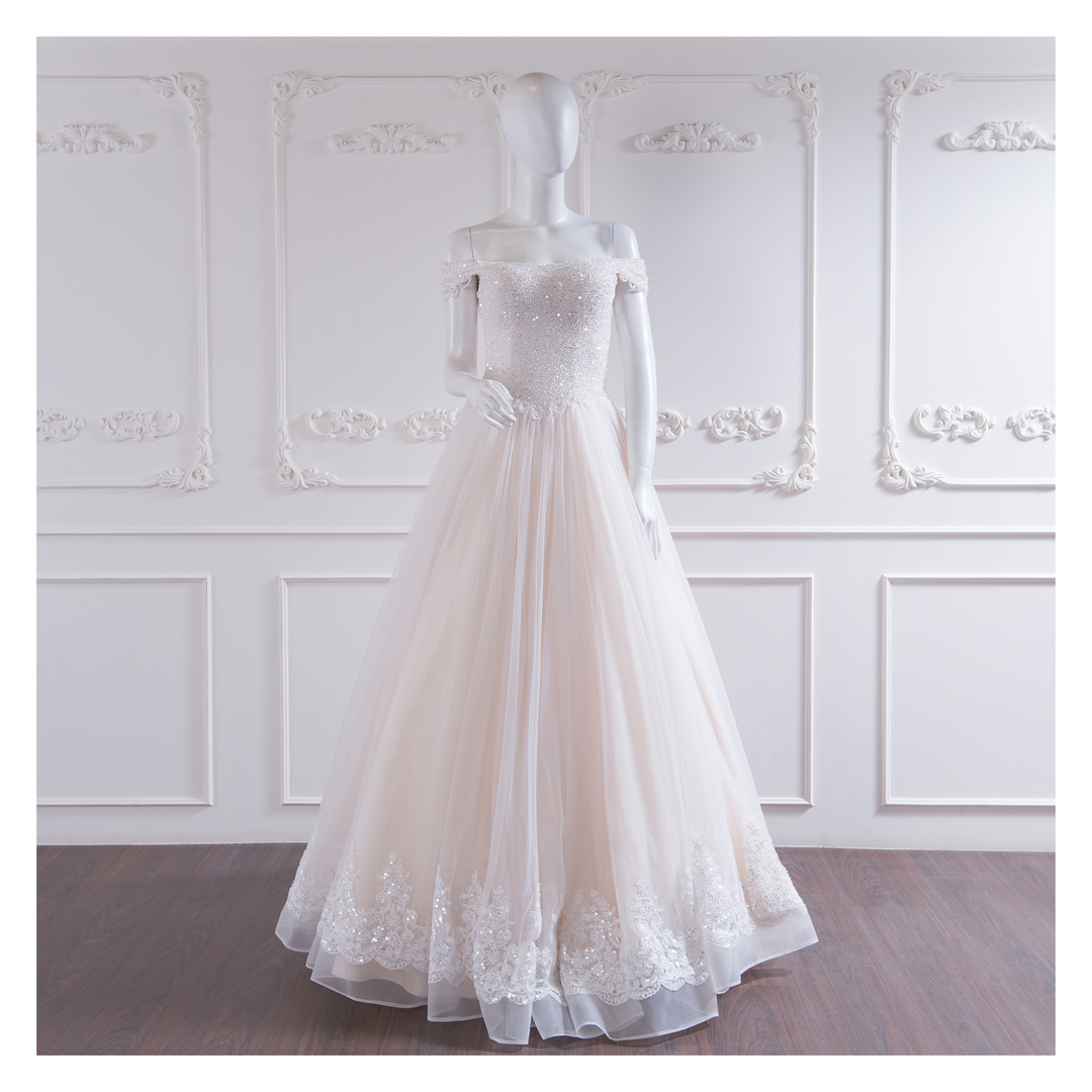 拍照類白紗,宴客類白紗,宴客白紗,類白紗,輕婚紗,婚紗禮服,白紗禮服,禮服租借,白紗款式,類白紗推薦,婚禮白紗