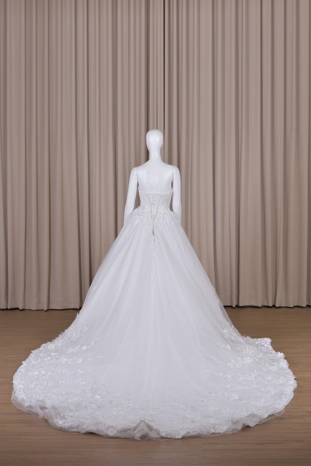 拍照白紗,宴客婚紗,婚禮婚紗,婚紗,手工婚紗,婚紗推薦,白紗,婚紗禮服,婚紗款式,婚紗租借,婚紗價格,證婚婚紗,婚宴婚紗