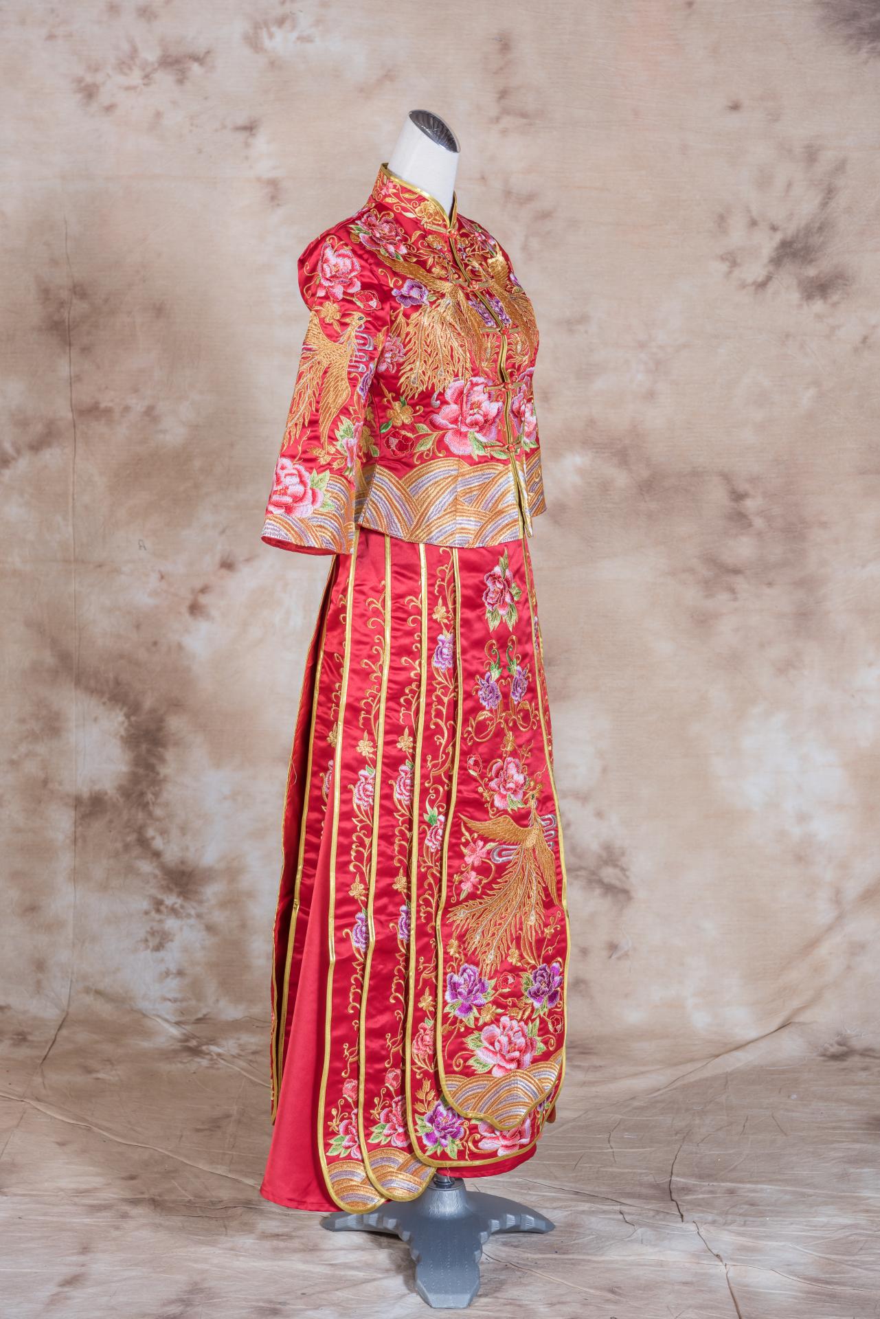 拍照秀禾服,宴客秀禾服,秀禾服,中式禮服,中式婚紗,龍鳳褂,秀禾服款式,秀禾服租借,秀禾服婚紗