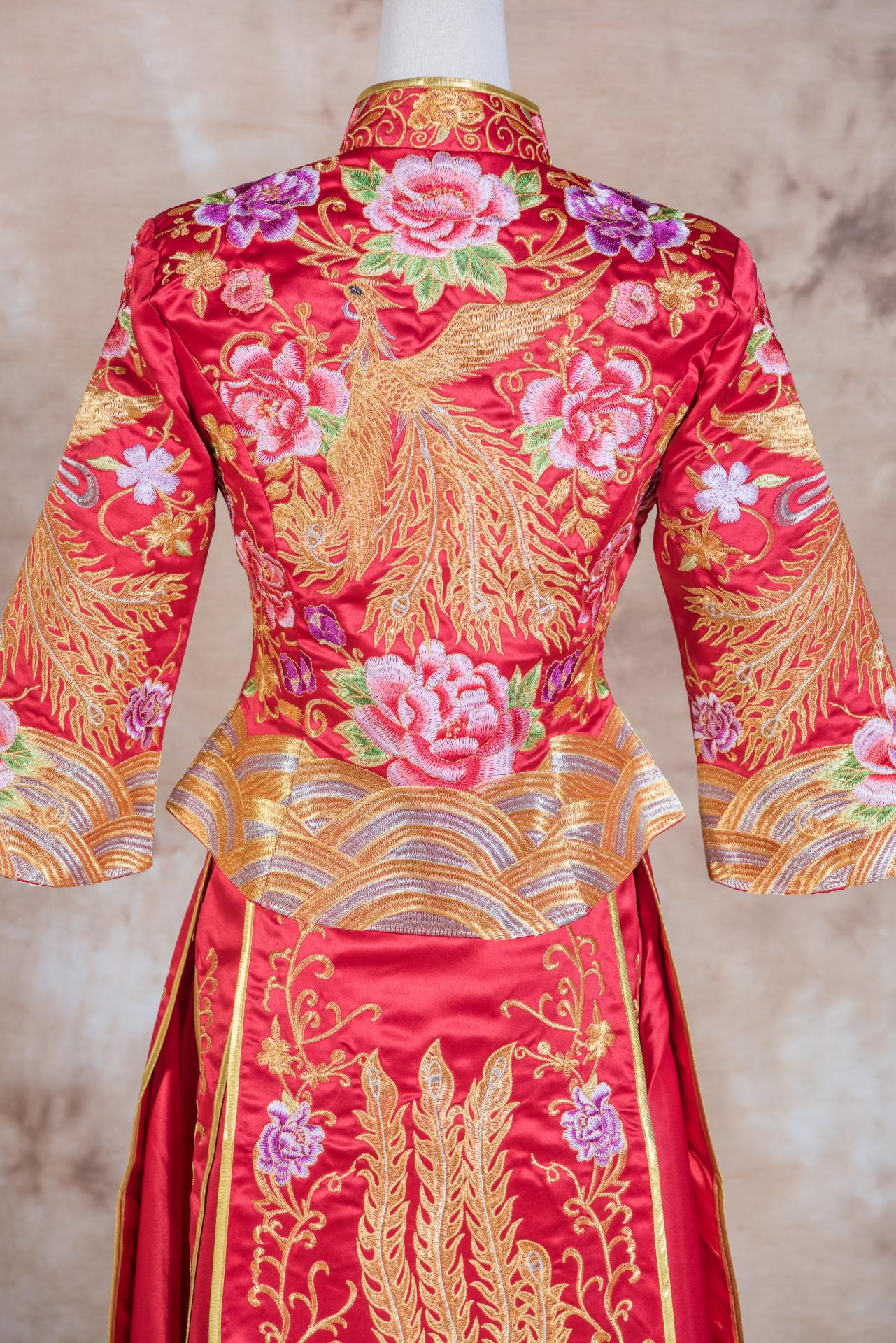 拍照秀禾服,宴客秀禾服,秀禾服,中式禮服,中式婚紗,龍鳳褂,秀禾服款式,秀禾服租借,秀禾服婚紗