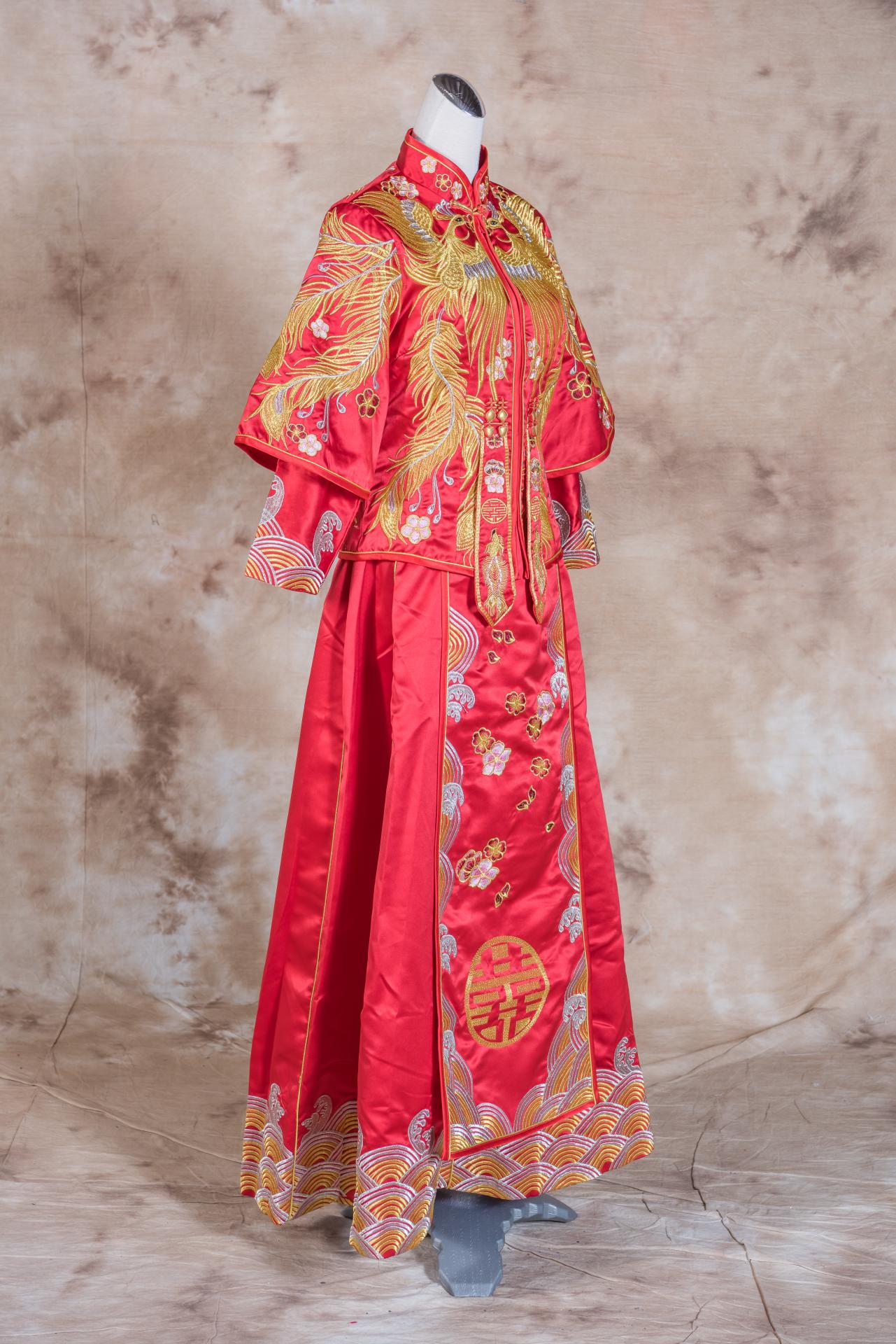 拍照秀禾服,宴客秀禾服,秀禾服,中式禮服,中式婚紗,龍鳳褂,秀禾服款式,秀禾服租借,秀禾服婚紗