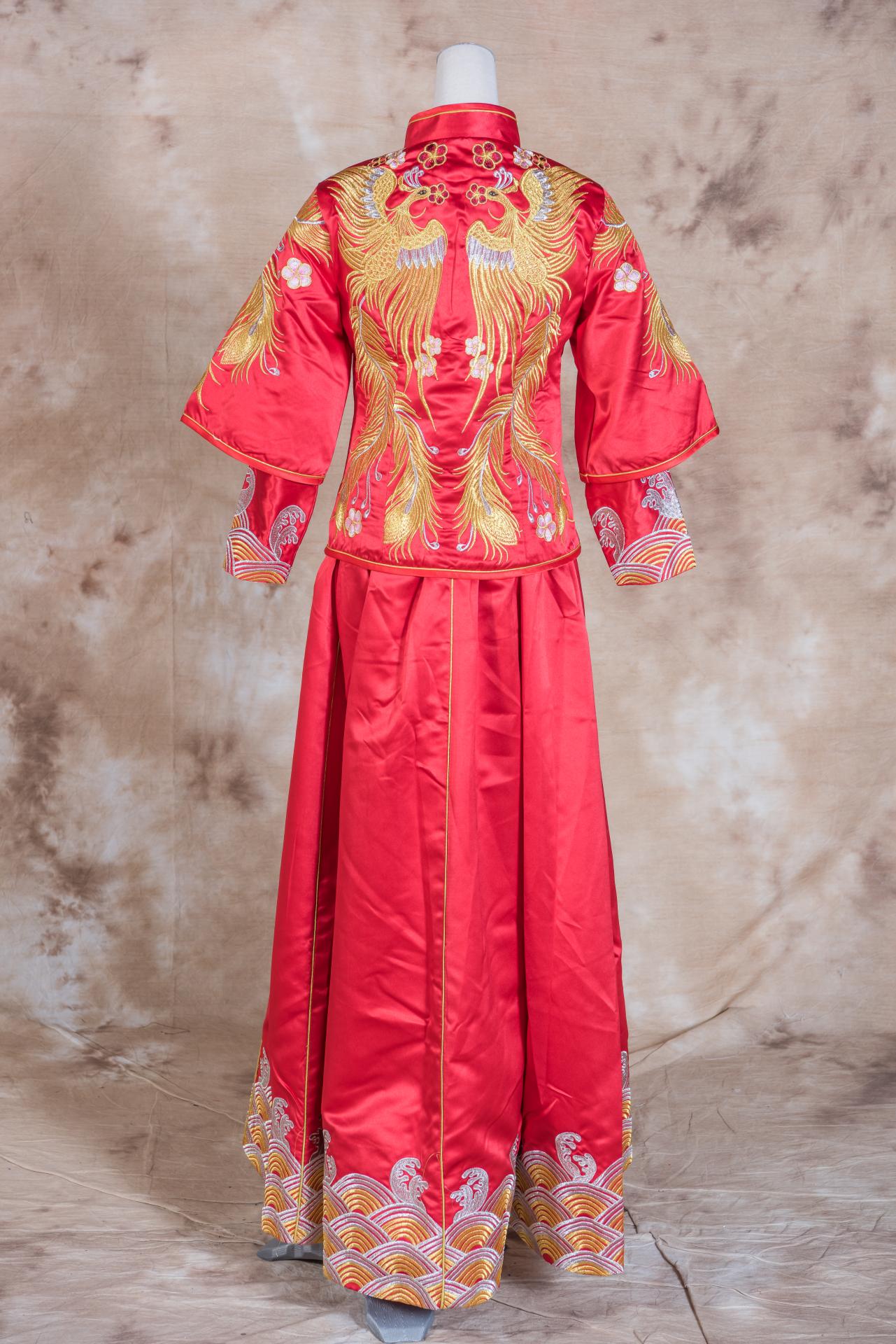 拍照秀禾服,宴客秀禾服,秀禾服,中式禮服,中式婚紗,龍鳳褂,秀禾服款式,秀禾服租借,秀禾服婚紗