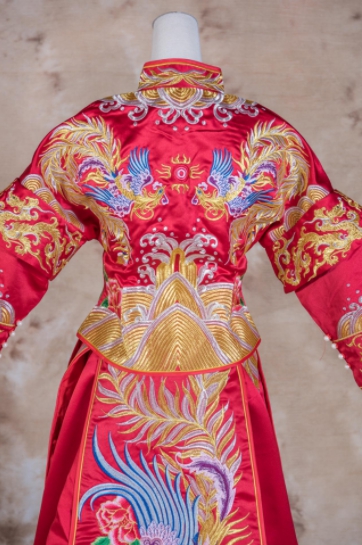 拍照秀禾服,宴客秀禾服,秀禾服,中式禮服,中式婚紗,龍鳳褂,秀禾服款式,秀禾服租借,秀禾服婚紗