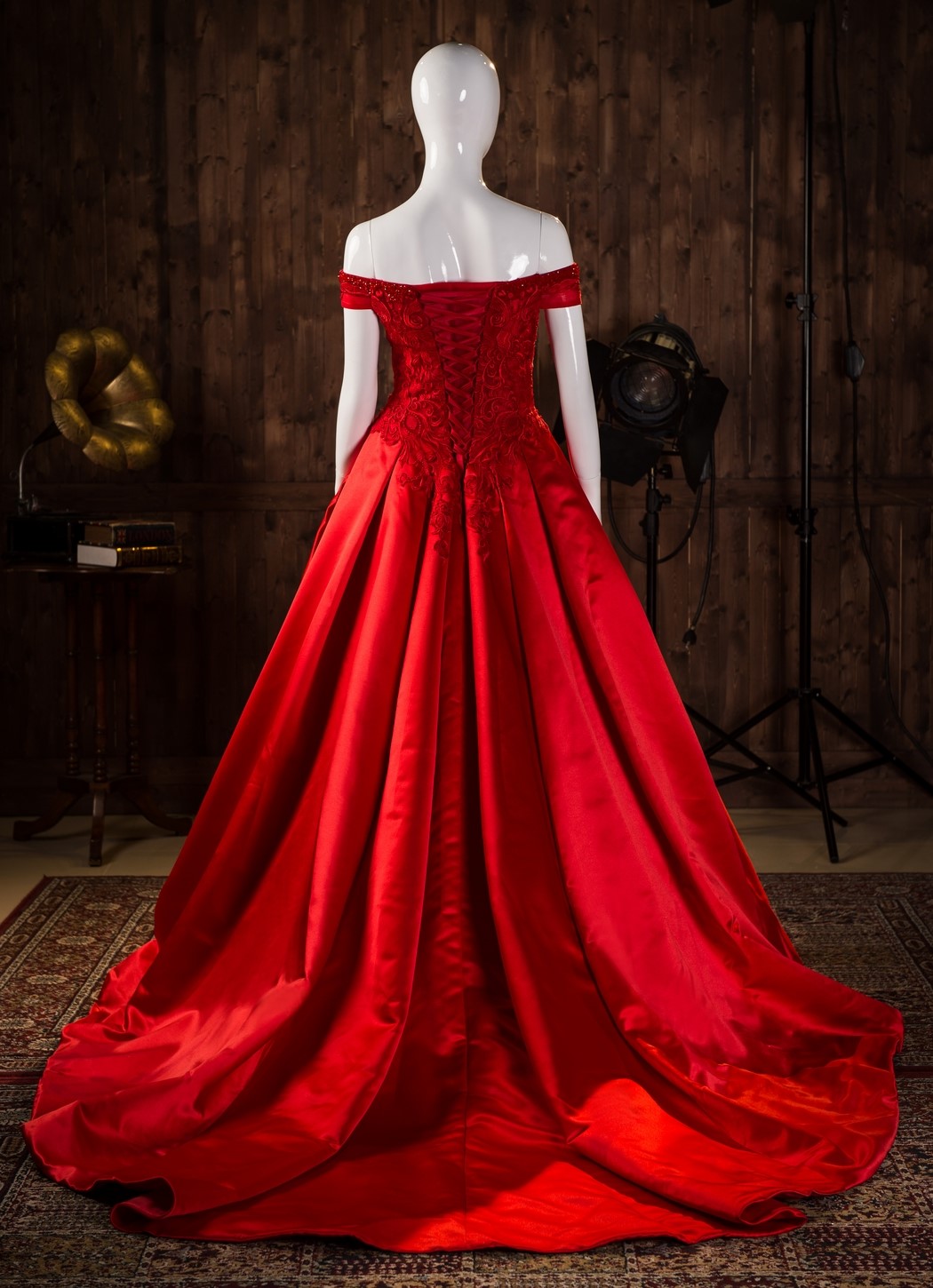 拍照禮服,宴客禮服,晚宴禮服,宴會禮服,禮服租借,禮服款式,晚禮服,禮服出租,禮服洋裝,禮服婚紗,禮服推薦