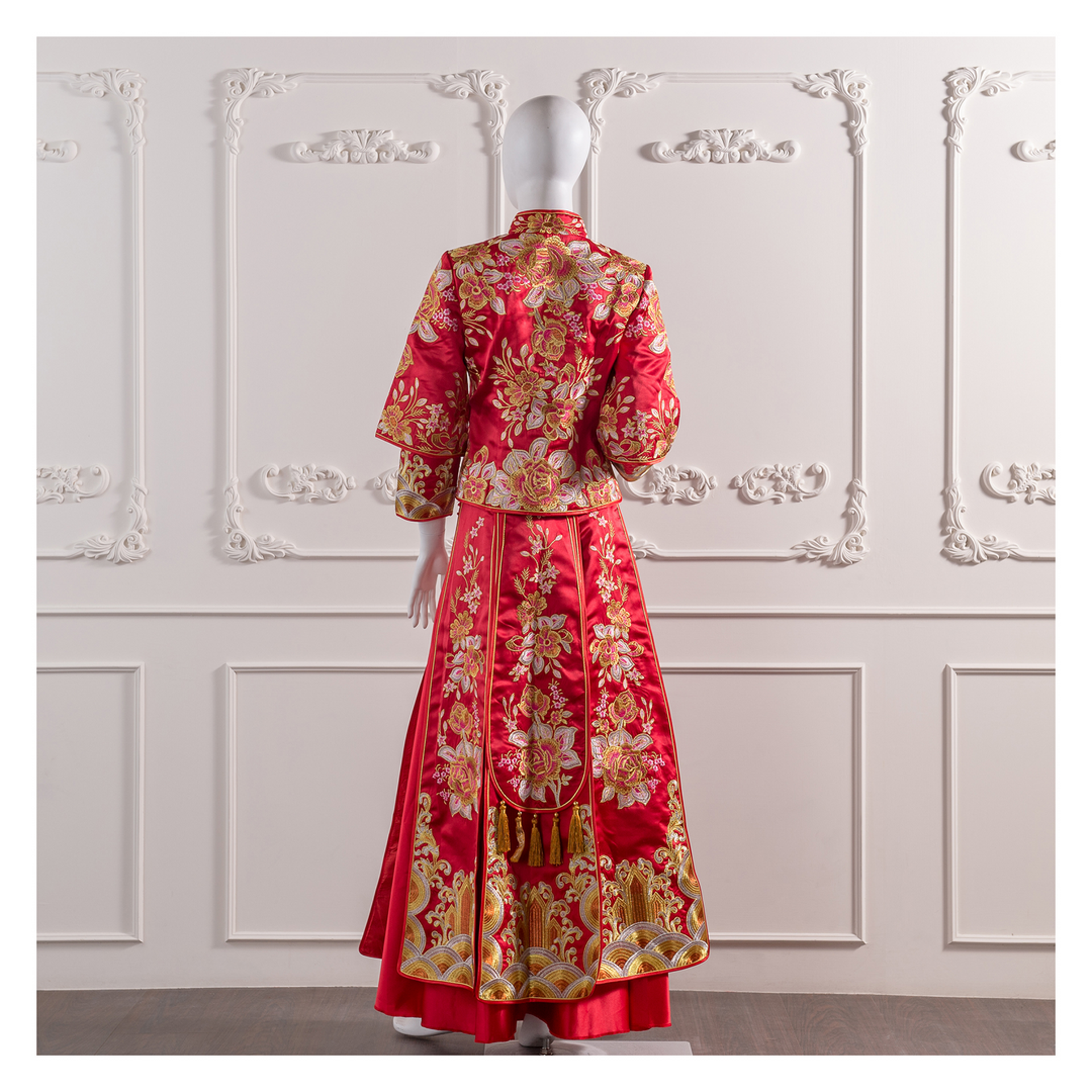 拍照秀禾服,宴客秀禾服,秀禾服,中式禮服,中式婚紗,龍鳳褂,秀禾服款式,秀禾服租借,秀禾服婚紗