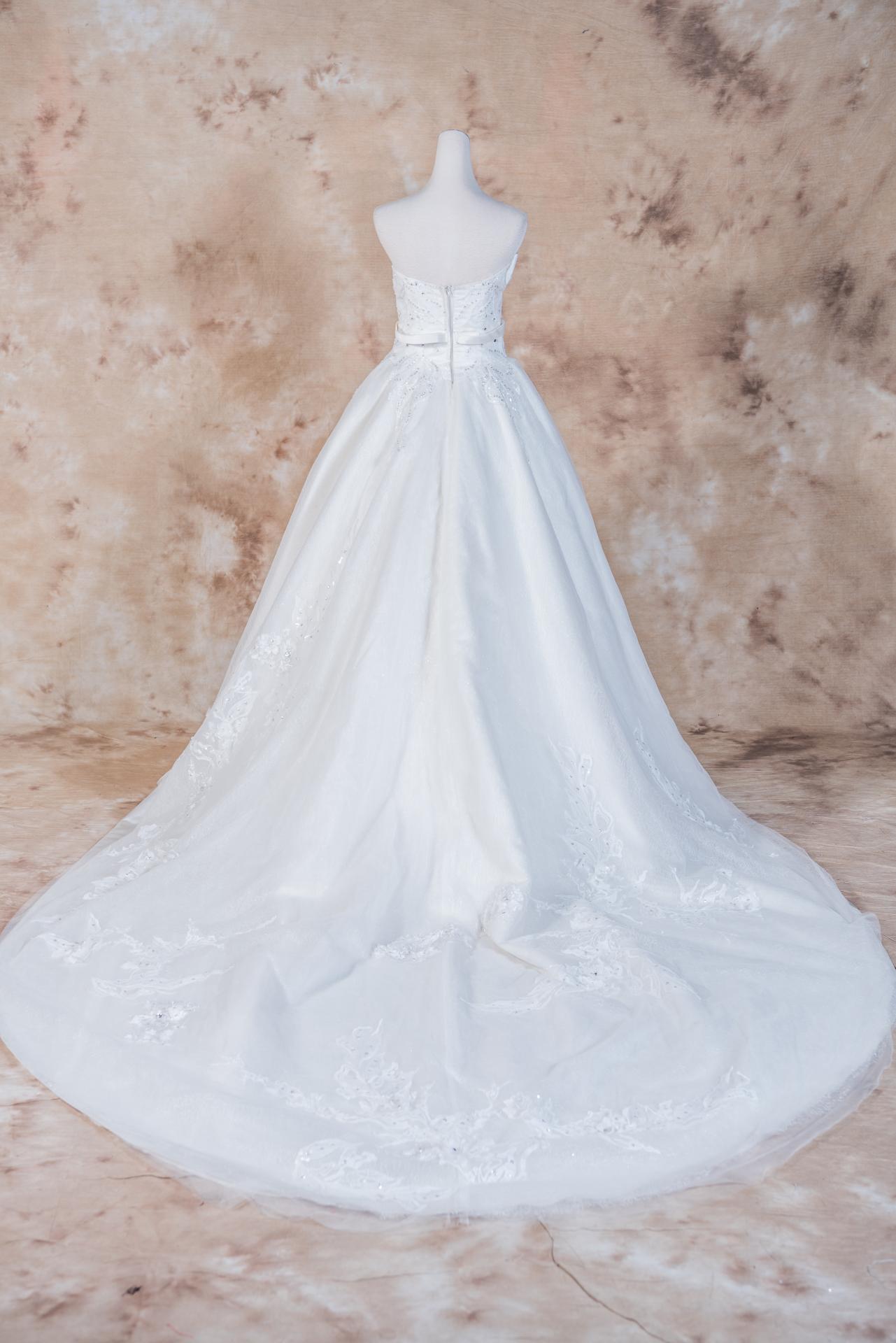 拍照白紗,宴客婚紗,婚禮婚紗,婚紗,手工婚紗,婚紗推薦,白紗,婚紗禮服,婚紗款式,婚紗租借,婚紗價格,證婚婚紗,婚宴婚紗