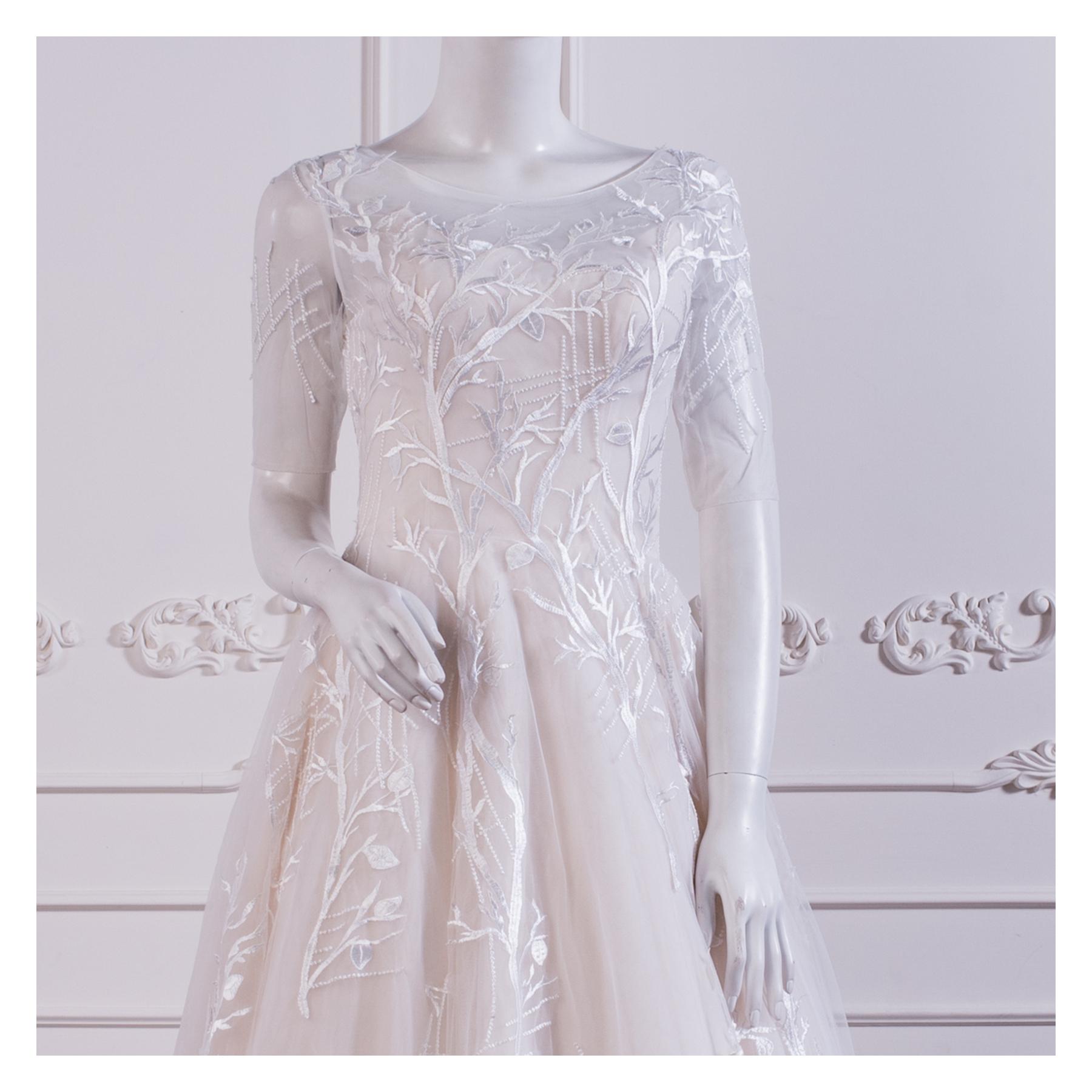 拍照類白紗,宴客類白紗,宴客白紗,類白紗,輕婚紗,婚紗禮服,白紗禮服,禮服租借,白紗款式,類白紗推薦,婚禮白紗