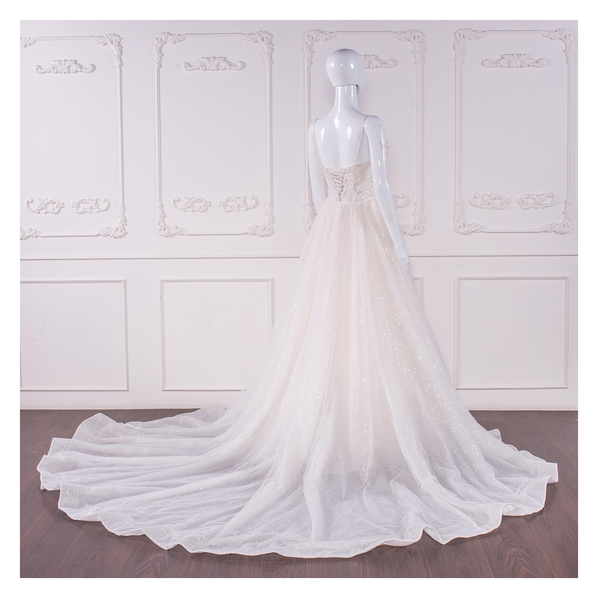 拍照類白紗,宴客類白紗,宴客白紗,類白紗,輕婚紗,婚紗禮服,白紗禮服,禮服租借,白紗款式,類白紗推薦,婚禮白紗