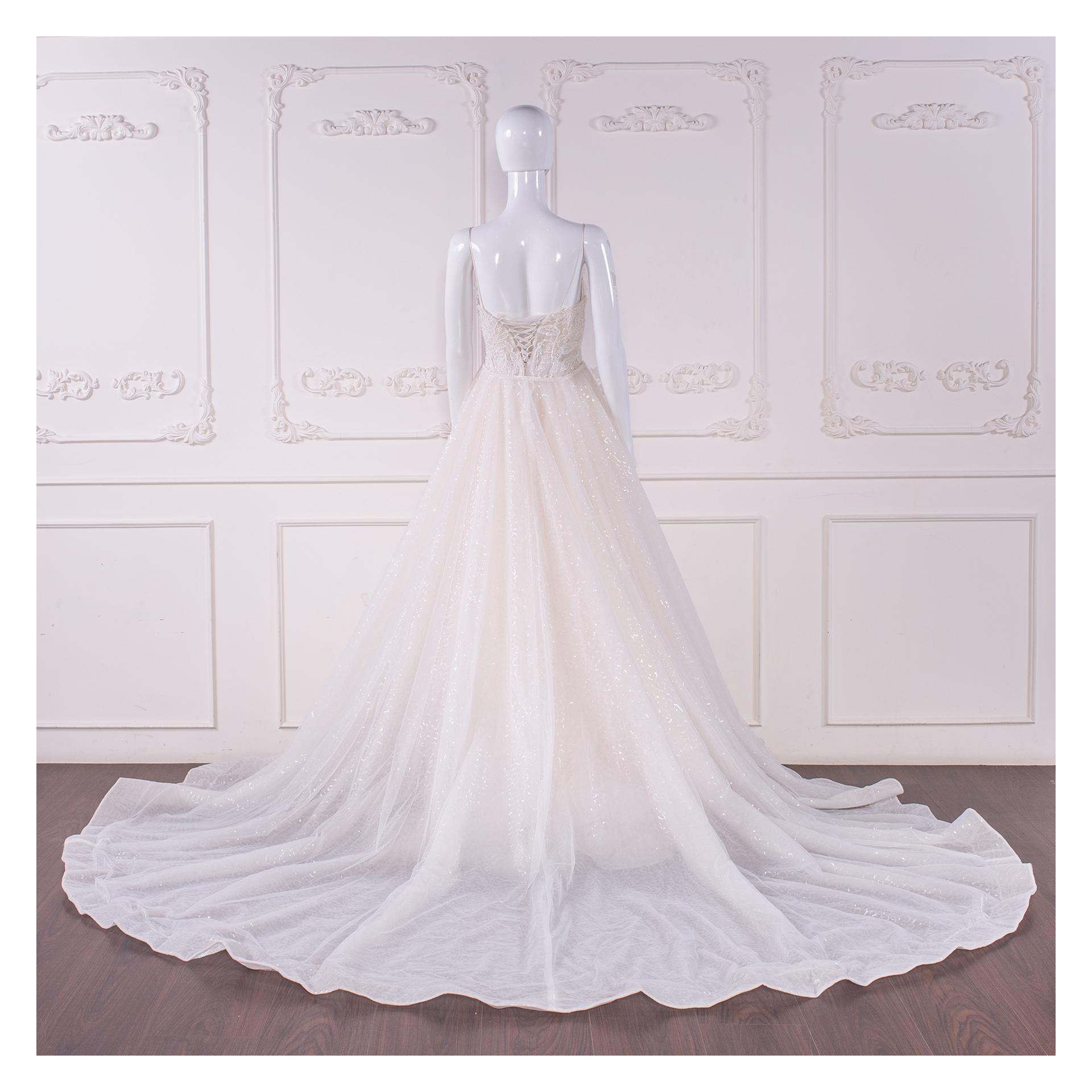 拍照類白紗,宴客類白紗,宴客白紗,類白紗,輕婚紗,婚紗禮服,白紗禮服,禮服租借,白紗款式,類白紗推薦,婚禮白紗