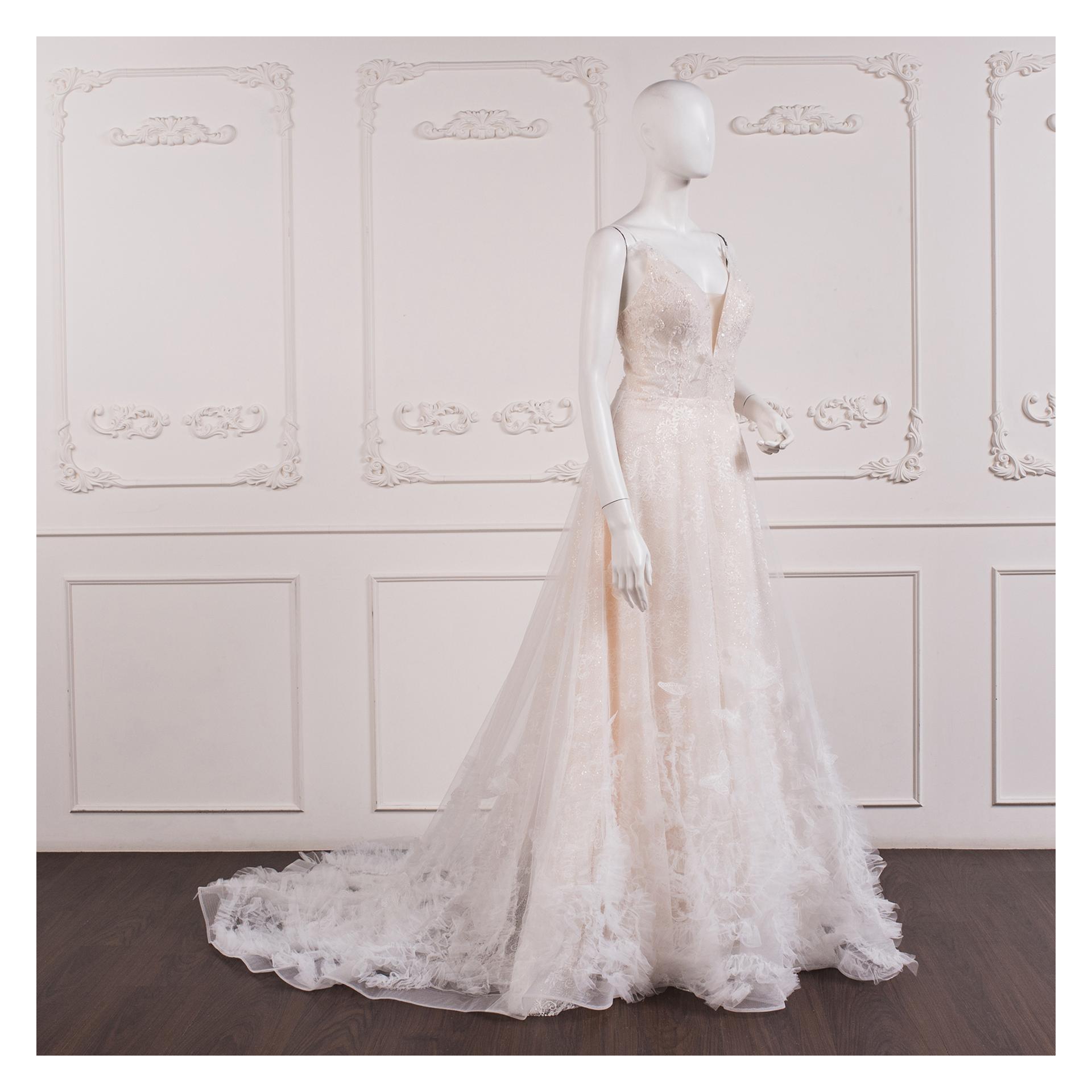 拍照類白紗,宴客類白紗,宴客白紗,類白紗,輕婚紗,婚紗禮服,白紗禮服,禮服租借,白紗款式,類白紗推薦,婚禮白紗