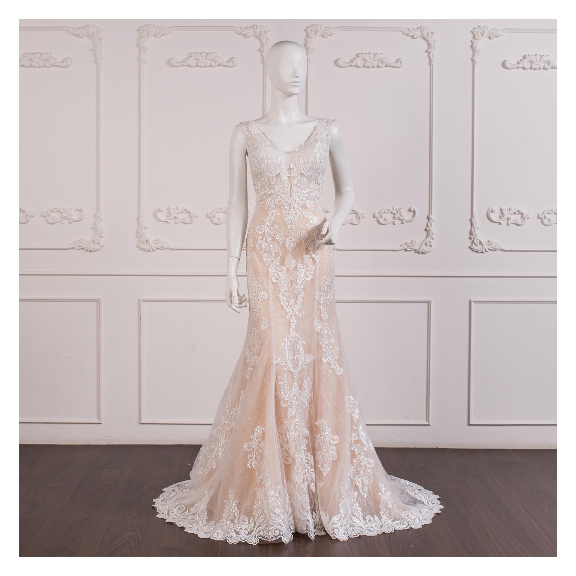 拍照類白紗,宴客類白紗,宴客白紗,類白紗,輕婚紗,婚紗禮服,白紗禮服,禮服租借,白紗款式,類白紗推薦,婚禮白紗