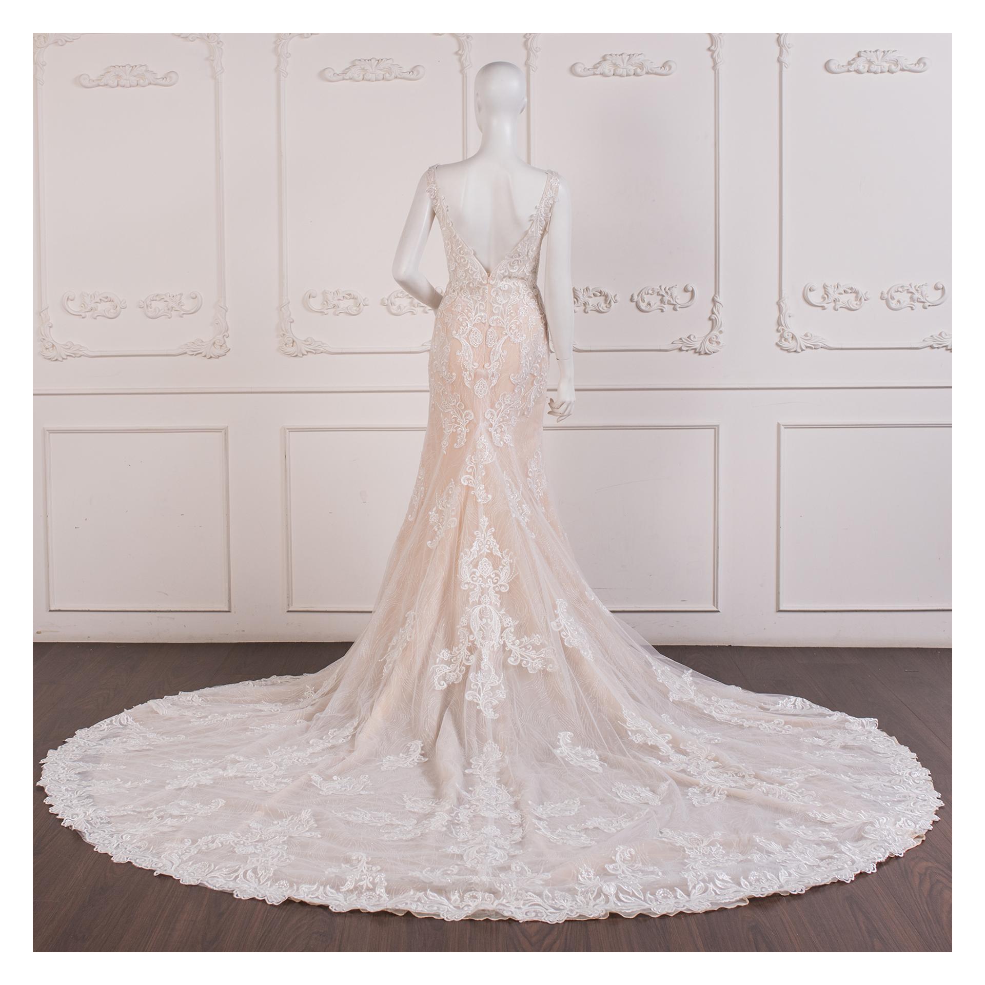 拍照類白紗,宴客類白紗,宴客白紗,類白紗,輕婚紗,婚紗禮服,白紗禮服,禮服租借,白紗款式,類白紗推薦,婚禮白紗