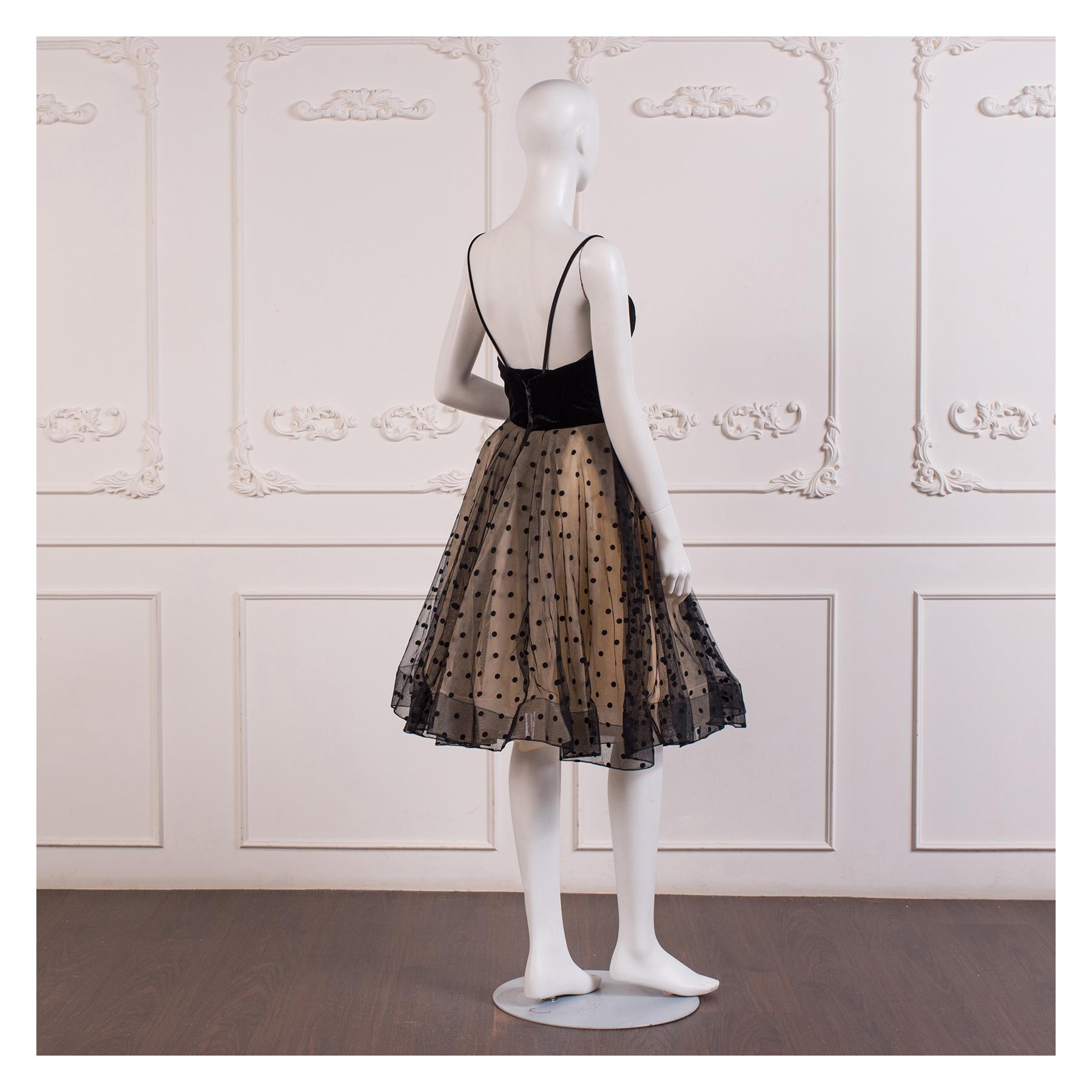 小禮服,洋裝小禮服,晚宴小禮服,婚宴小禮服,表演禮服,尾牙禮服,小禮服推薦,小禮服租借