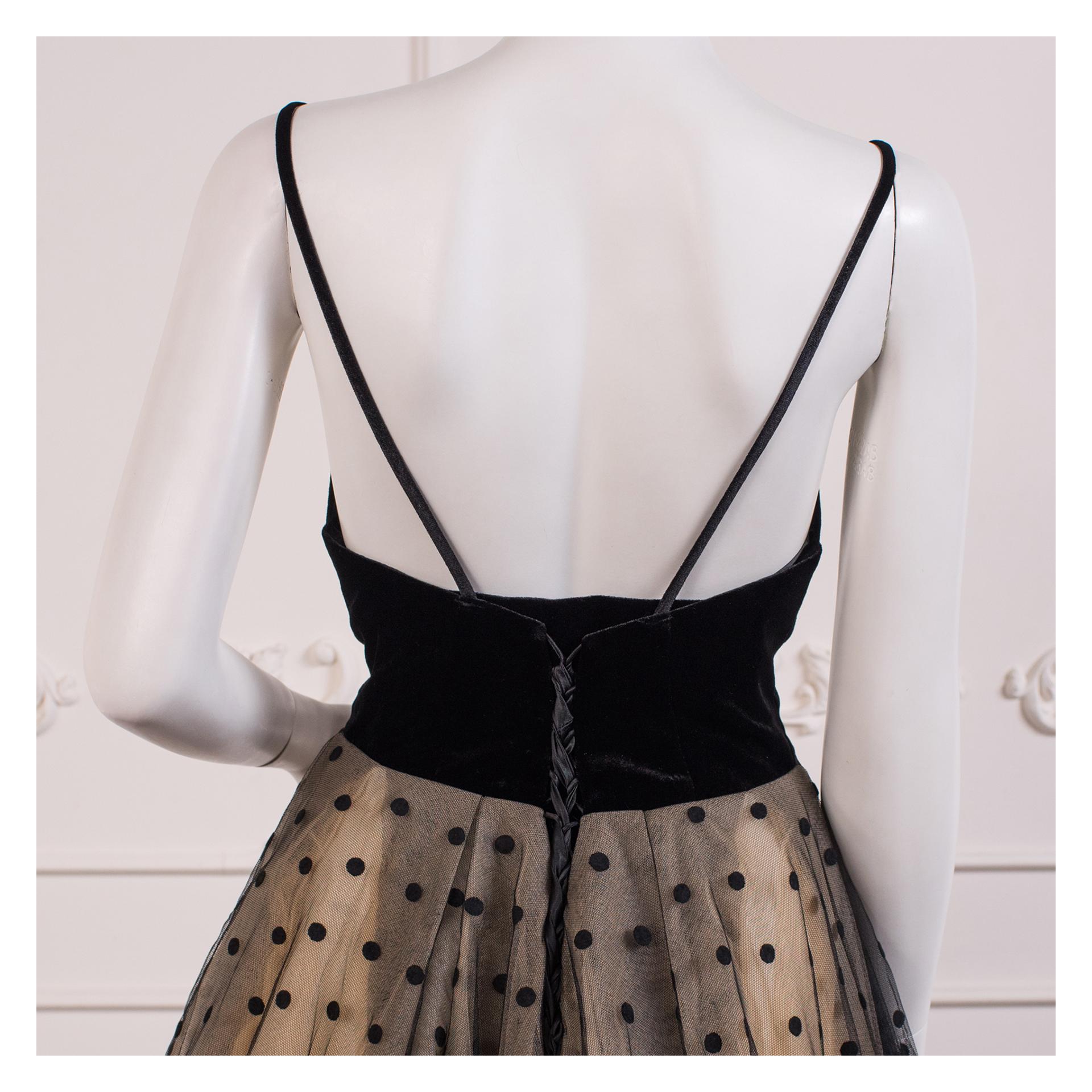 小禮服,洋裝小禮服,晚宴小禮服,婚宴小禮服,表演禮服,尾牙禮服,小禮服推薦,小禮服租借