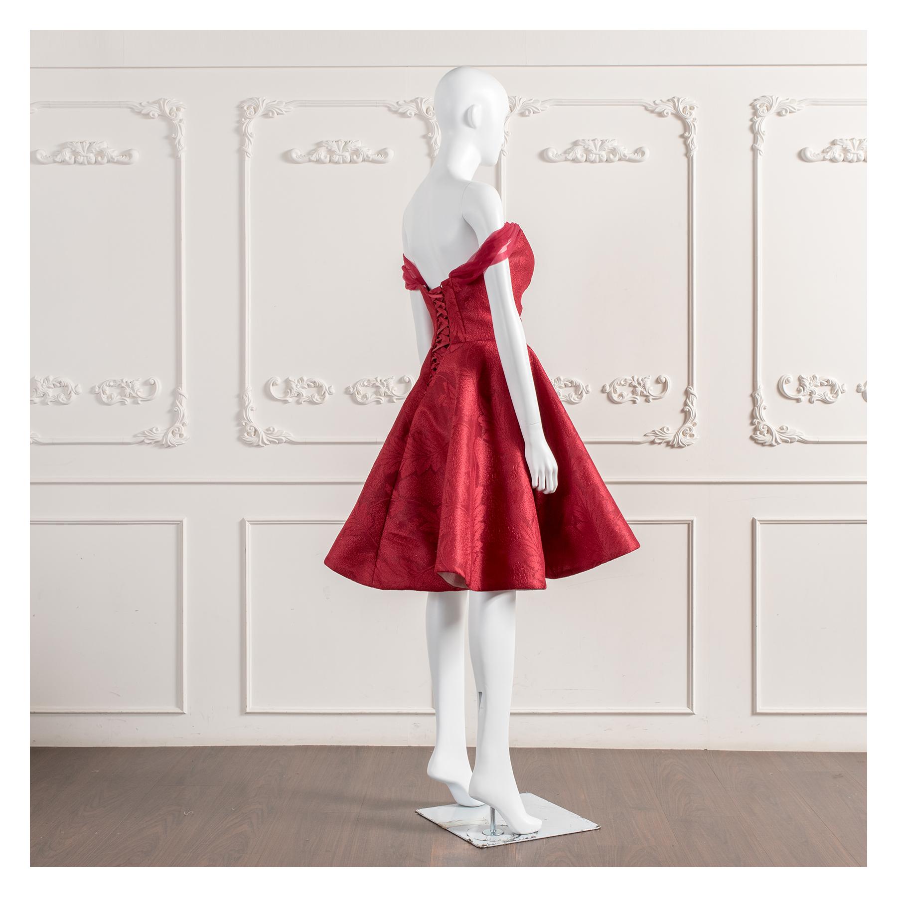 小禮服,洋裝小禮服,晚宴小禮服,婚宴小禮服,表演禮服,尾牙禮服,小禮服推薦,小禮服租借