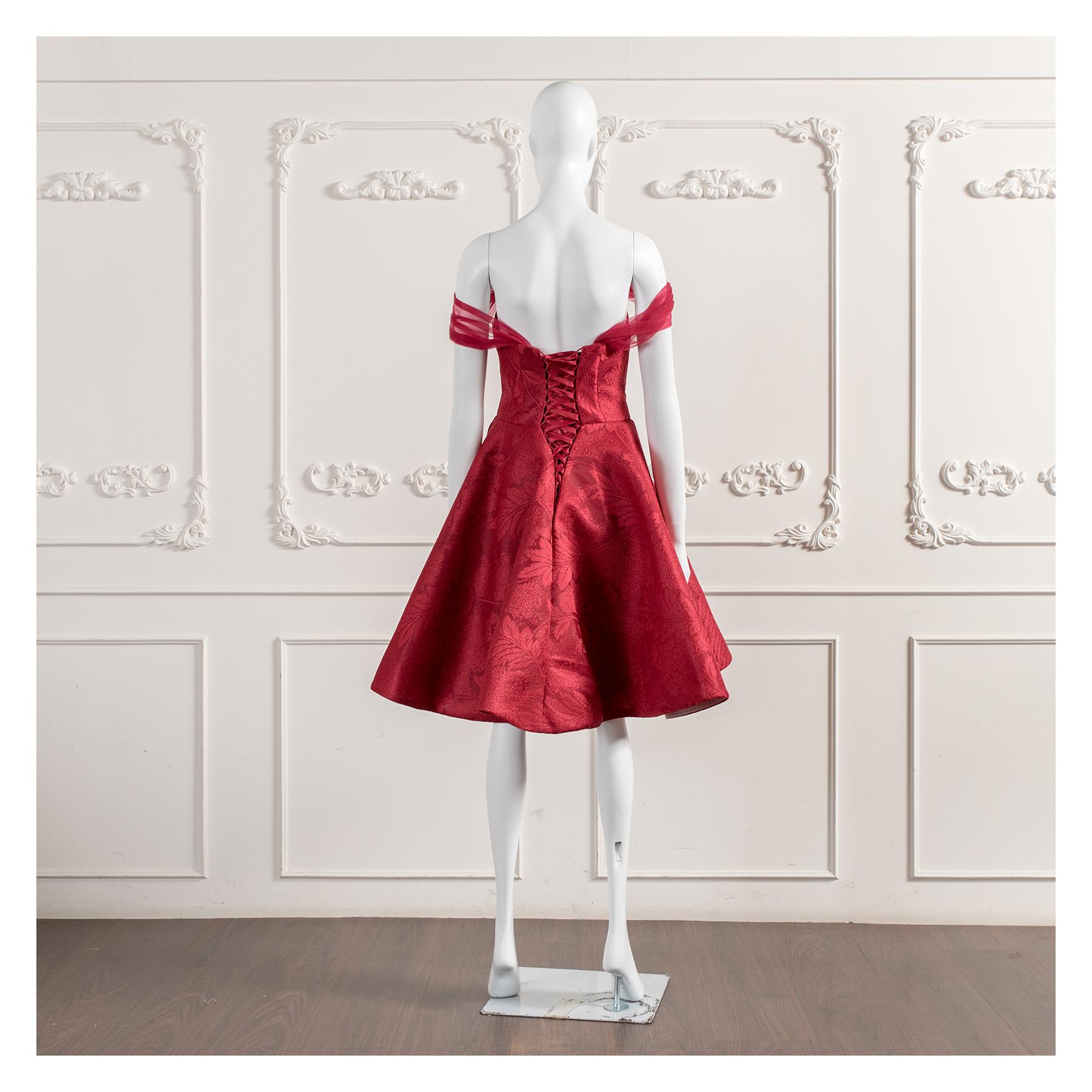 小禮服,洋裝小禮服,晚宴小禮服,婚宴小禮服,表演禮服,尾牙禮服,小禮服推薦,小禮服租借