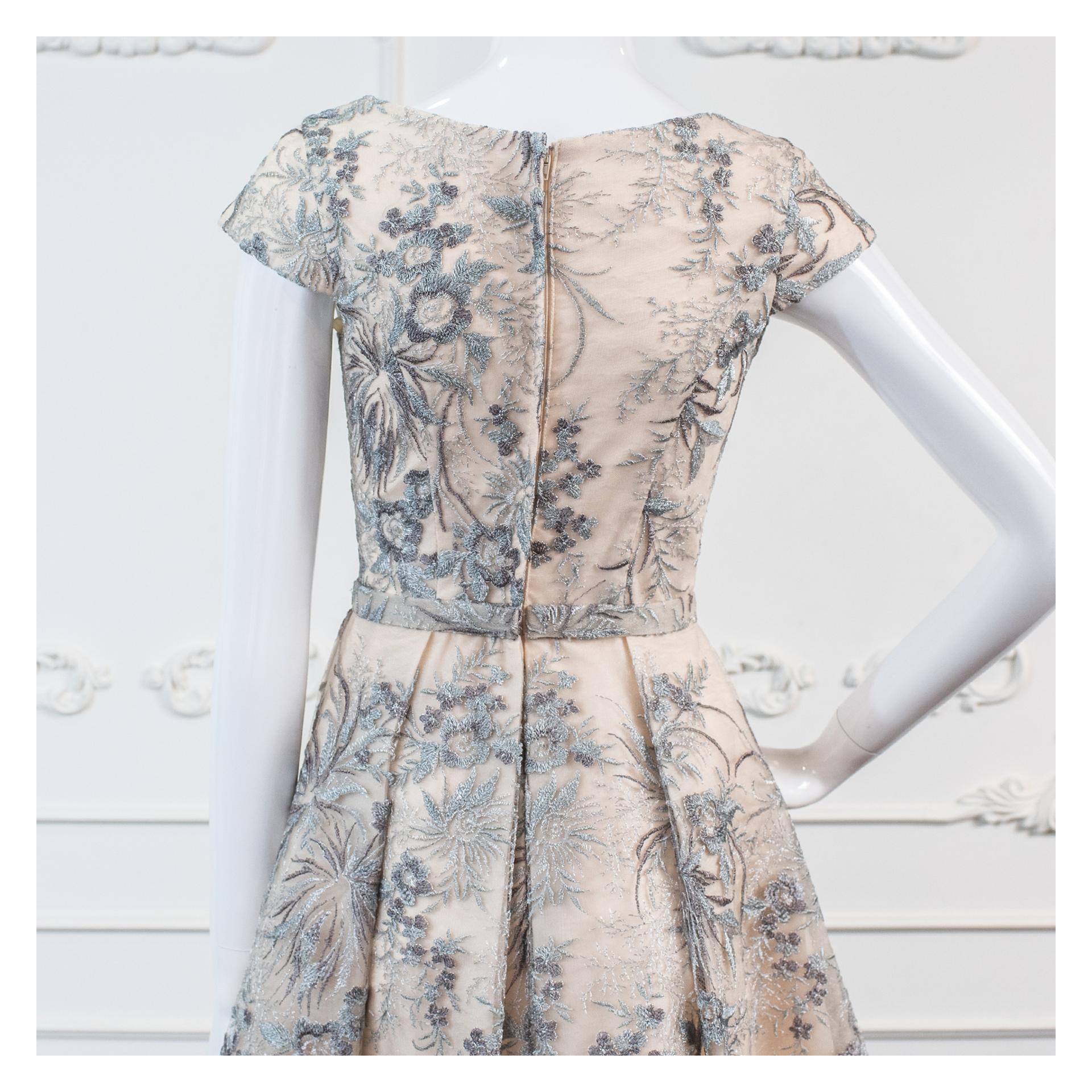 媽媽禮服,媽媽服,媽媽禮服出租,媽媽禮服推薦,媽媽禮服價格,媽媽服租借,媽媽服裝