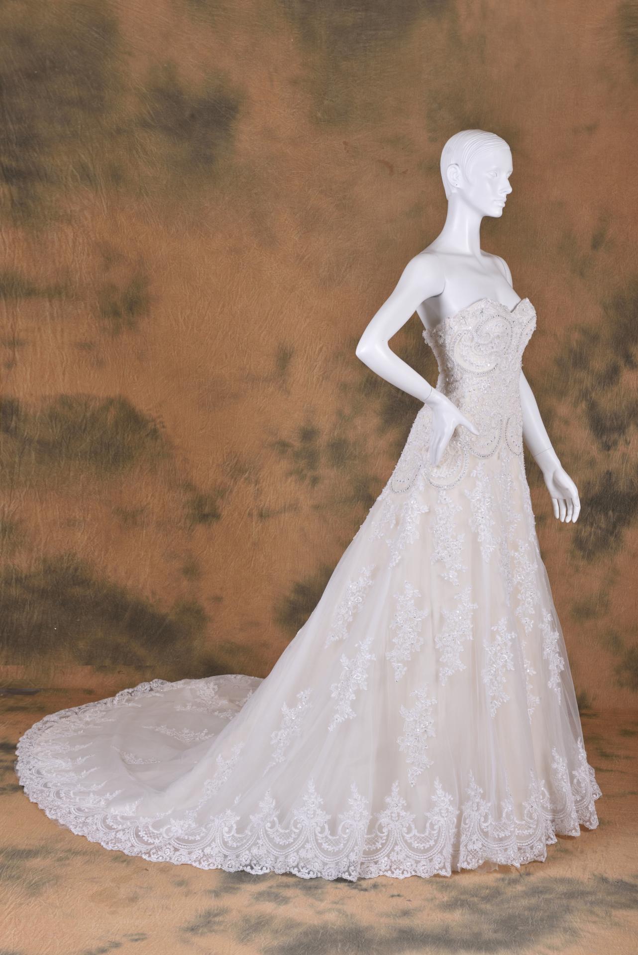 拍照類白紗,宴客類白紗,宴客白紗,類白紗,輕婚紗,婚紗禮服,白紗禮服,禮服租借,白紗款式,類白紗推薦,婚禮白紗