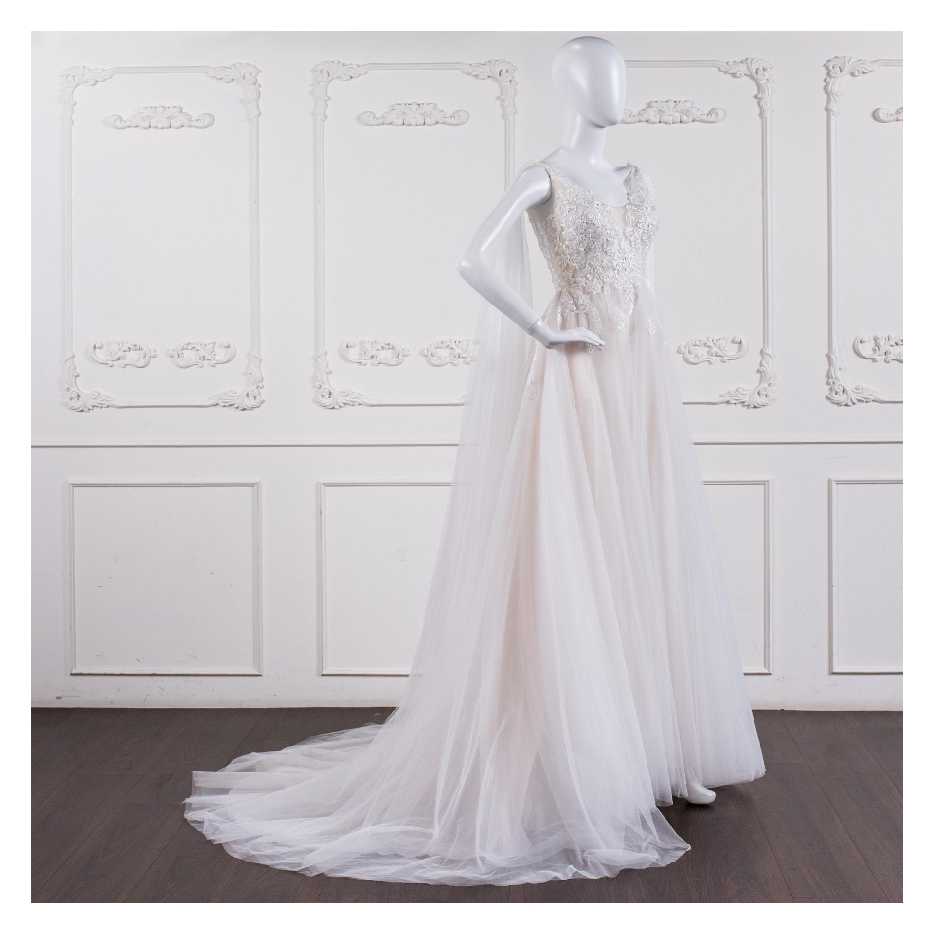 拍照類白紗,宴客類白紗,宴客白紗,類白紗,輕婚紗,婚紗禮服,白紗禮服,禮服租借,白紗款式,類白紗推薦,婚禮白紗