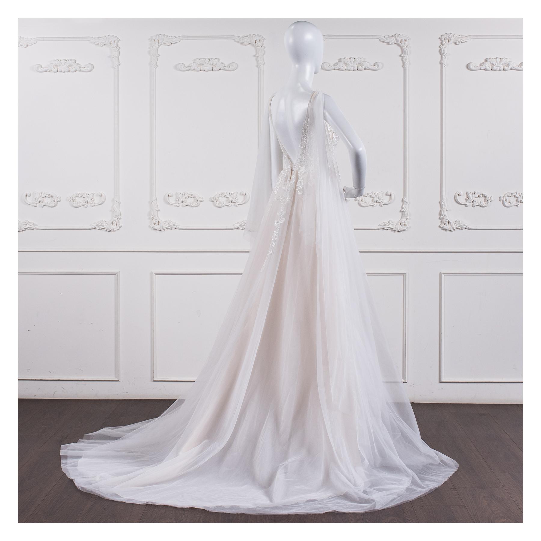 拍照類白紗,宴客類白紗,宴客白紗,類白紗,輕婚紗,婚紗禮服,白紗禮服,禮服租借,白紗款式,類白紗推薦,婚禮白紗