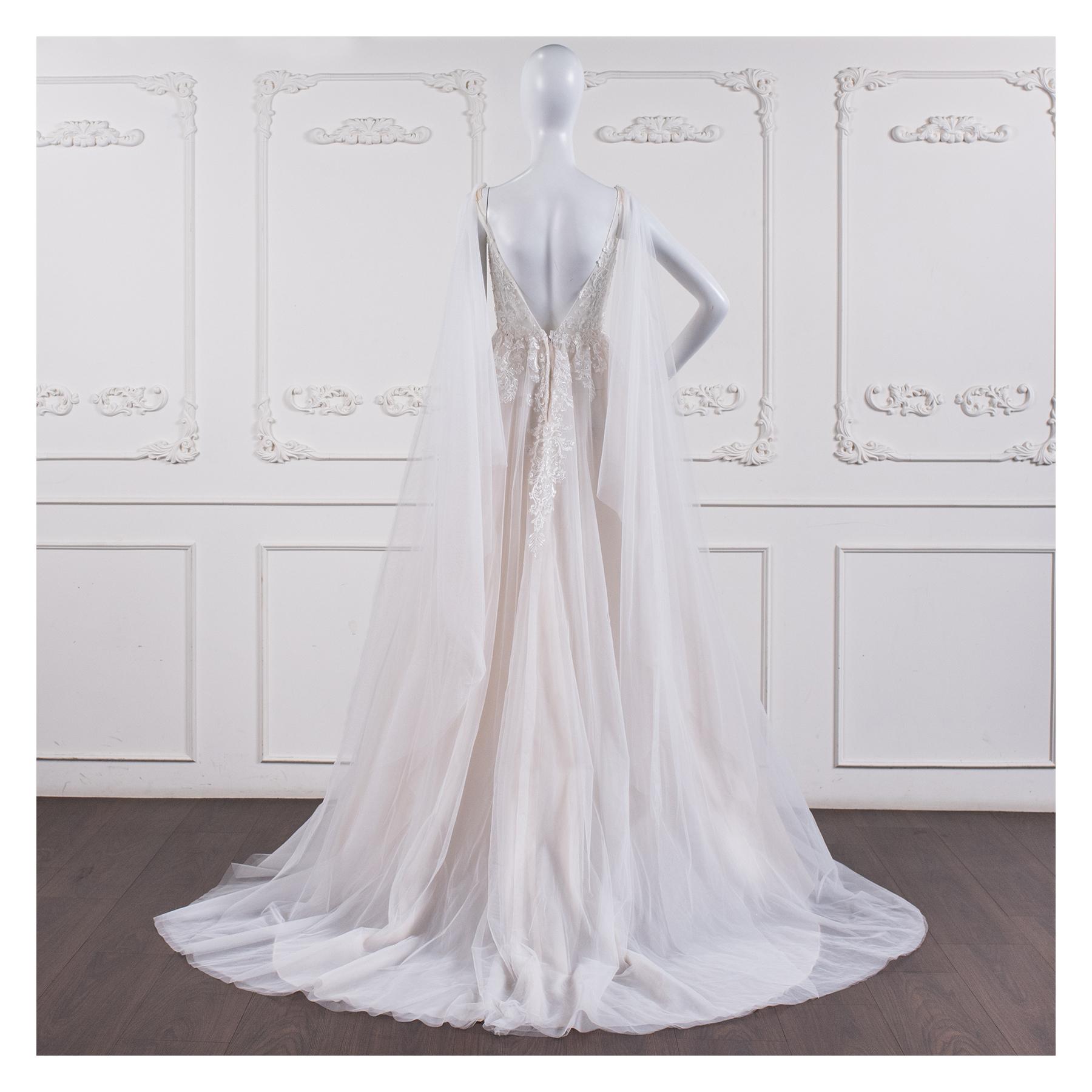 拍照類白紗,宴客類白紗,宴客白紗,類白紗,輕婚紗,婚紗禮服,白紗禮服,禮服租借,白紗款式,類白紗推薦,婚禮白紗