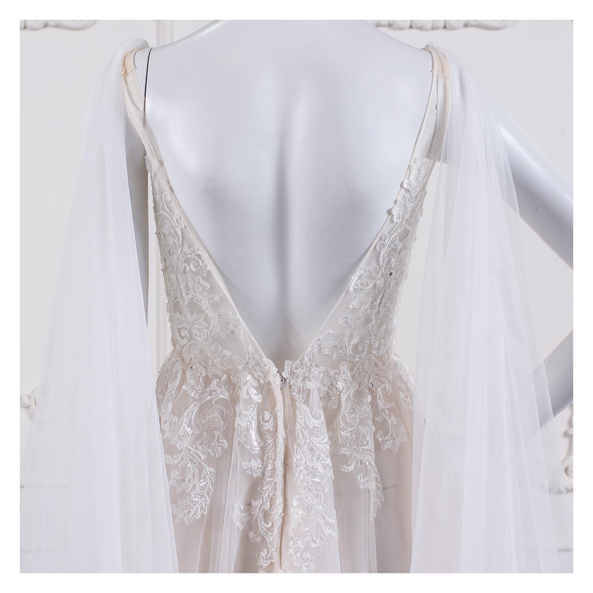 拍照類白紗,宴客類白紗,宴客白紗,類白紗,輕婚紗,婚紗禮服,白紗禮服,禮服租借,白紗款式,類白紗推薦,婚禮白紗