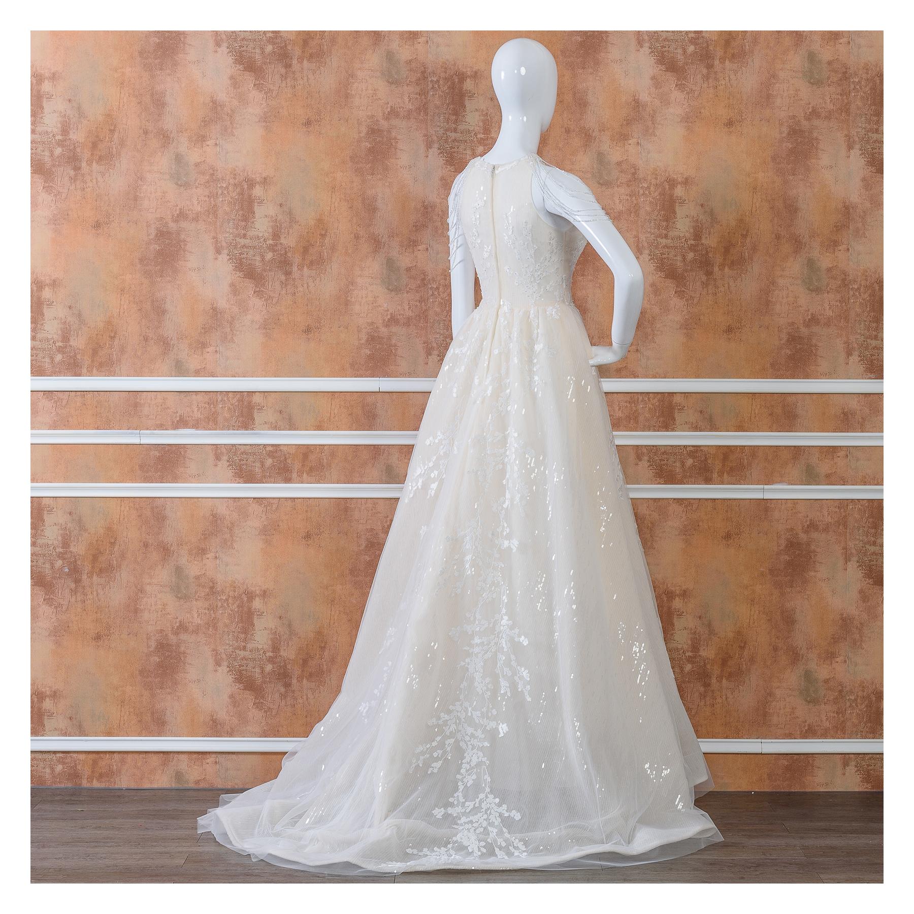 拍照類白紗,宴客類白紗,宴客白紗,類白紗,輕婚紗,婚紗禮服,白紗禮服,禮服租借,白紗款式,類白紗推薦,婚禮白紗