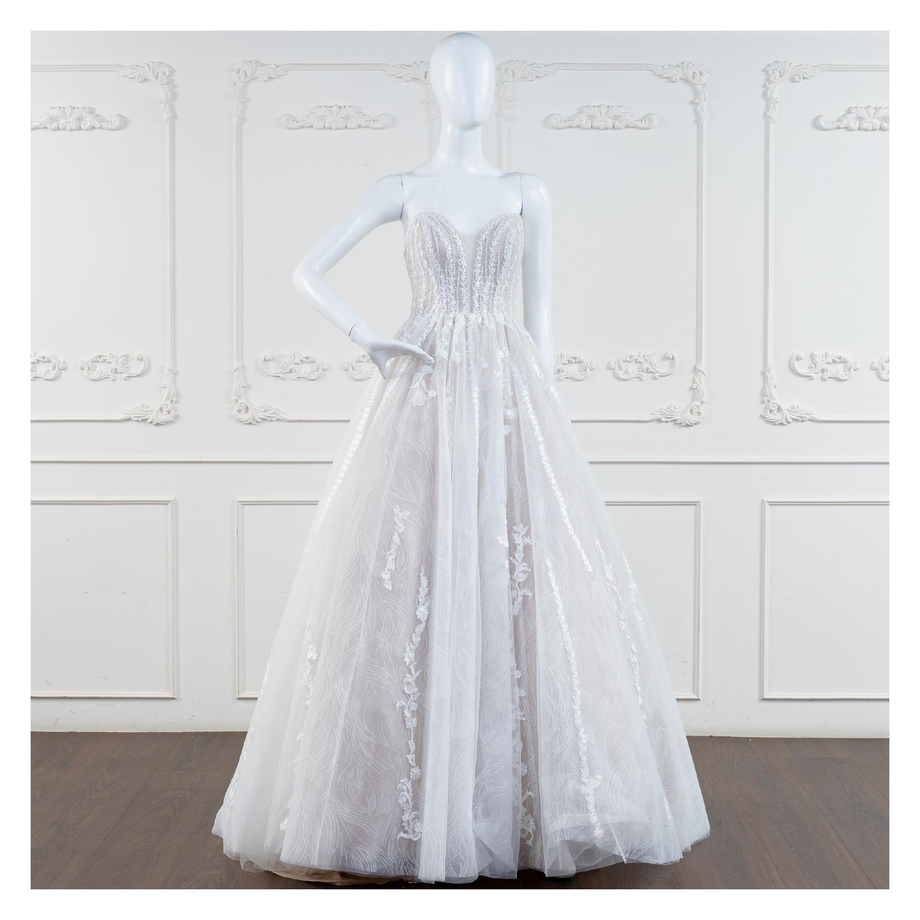 拍照類白紗,宴客類白紗,宴客白紗,類白紗,輕婚紗,婚紗禮服,白紗禮服,禮服租借,白紗款式,類白紗推薦,婚禮白紗