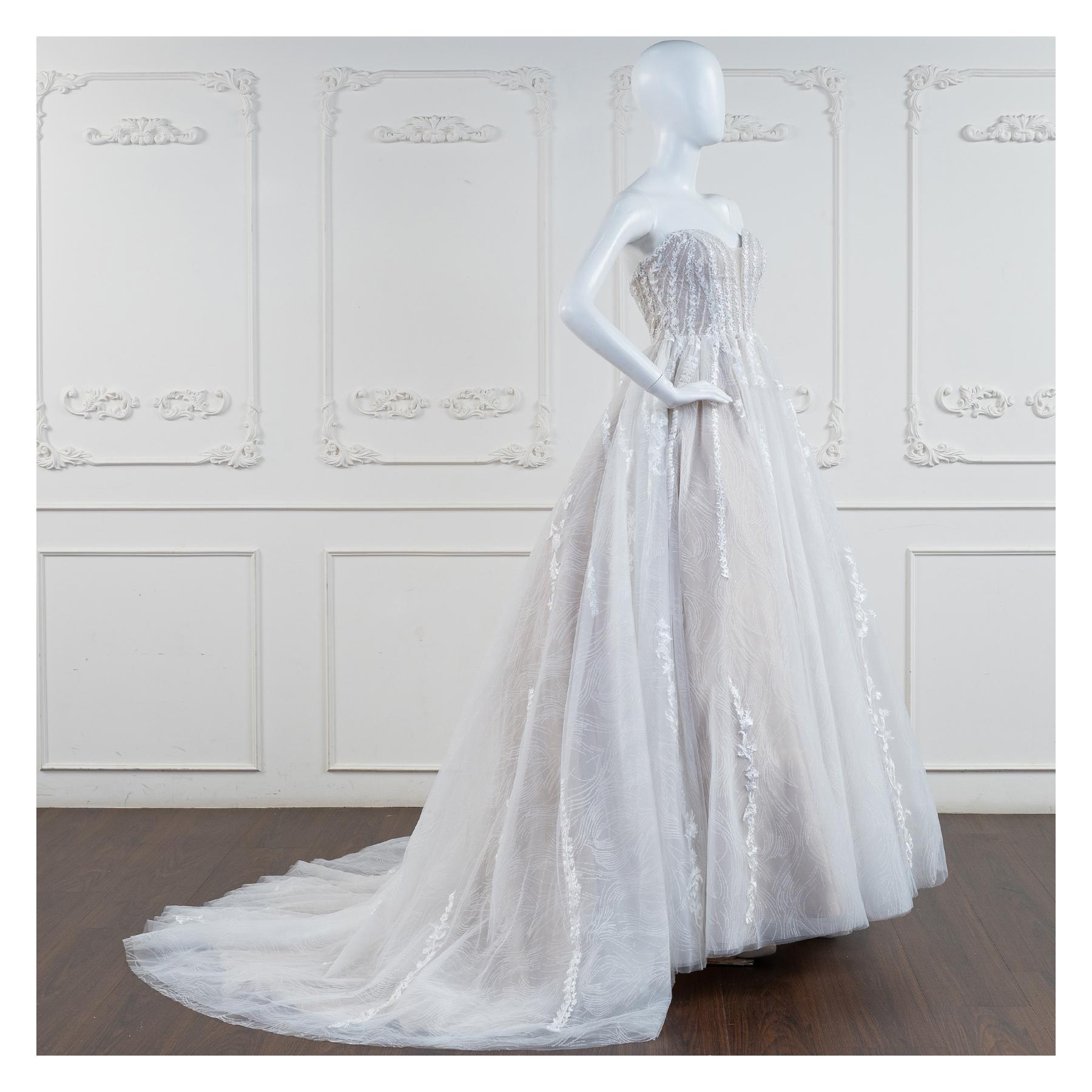 拍照類白紗,宴客類白紗,宴客白紗,類白紗,輕婚紗,婚紗禮服,白紗禮服,禮服租借,白紗款式,類白紗推薦,婚禮白紗