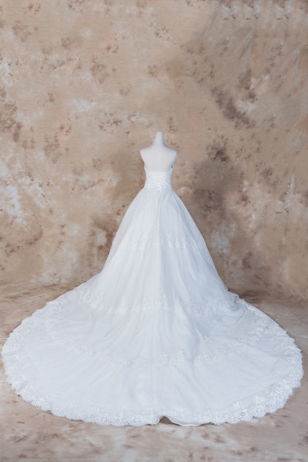 拍照白紗,宴客婚紗,婚禮婚紗,婚紗,手工婚紗,婚紗推薦,白紗,婚紗禮服,婚紗款式,婚紗租借,婚紗價格,證婚婚紗,婚宴婚紗