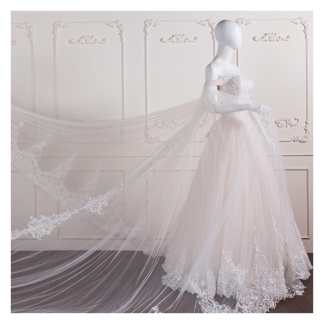 拍照類白紗,宴客類白紗,宴客白紗,類白紗,輕婚紗,婚紗禮服,白紗禮服,禮服租借,白紗款式,類白紗推薦,婚禮白紗