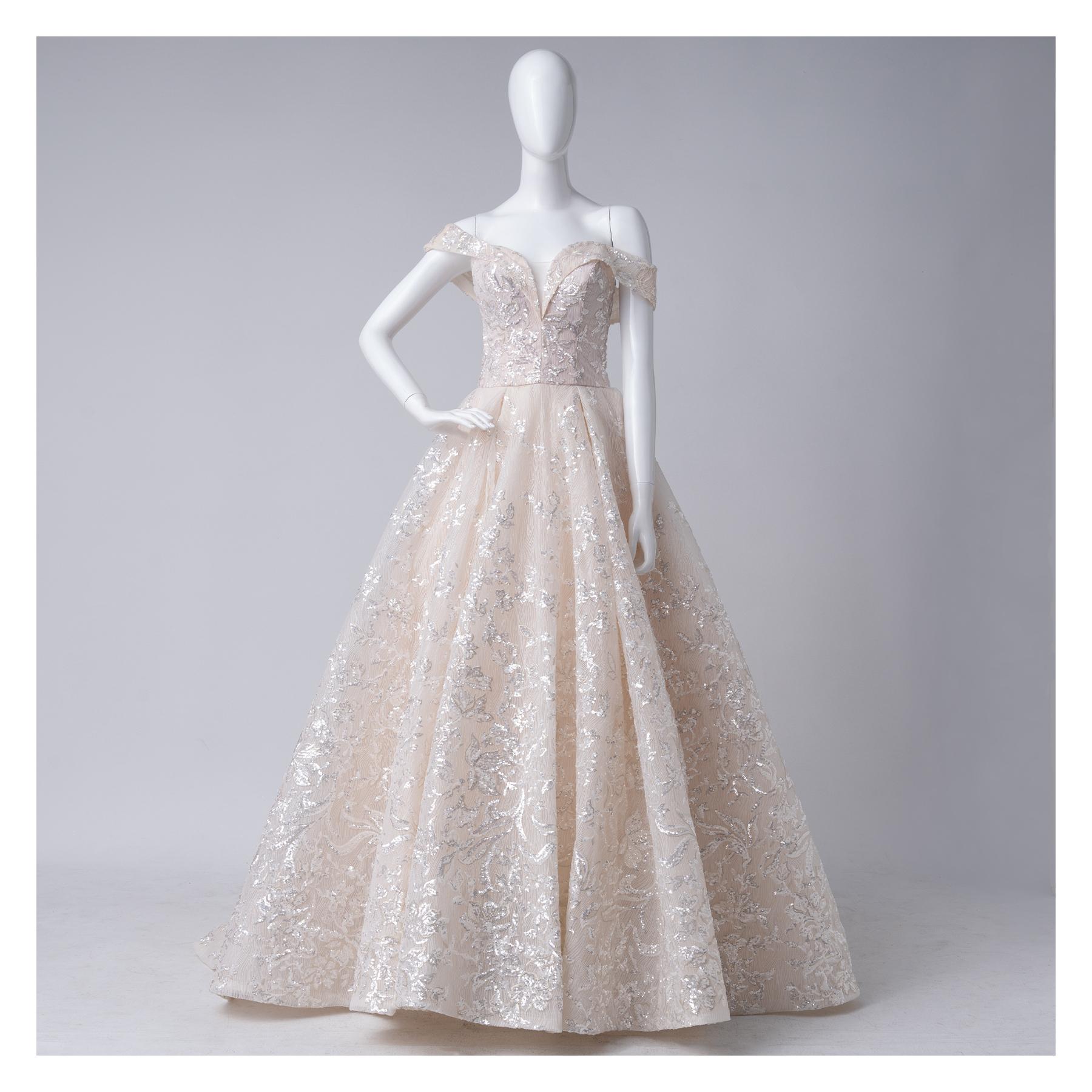 拍照類白紗,宴客類白紗,宴客白紗,類白紗,輕婚紗,婚紗禮服,白紗禮服,禮服租借,白紗款式,類白紗推薦,婚禮白紗