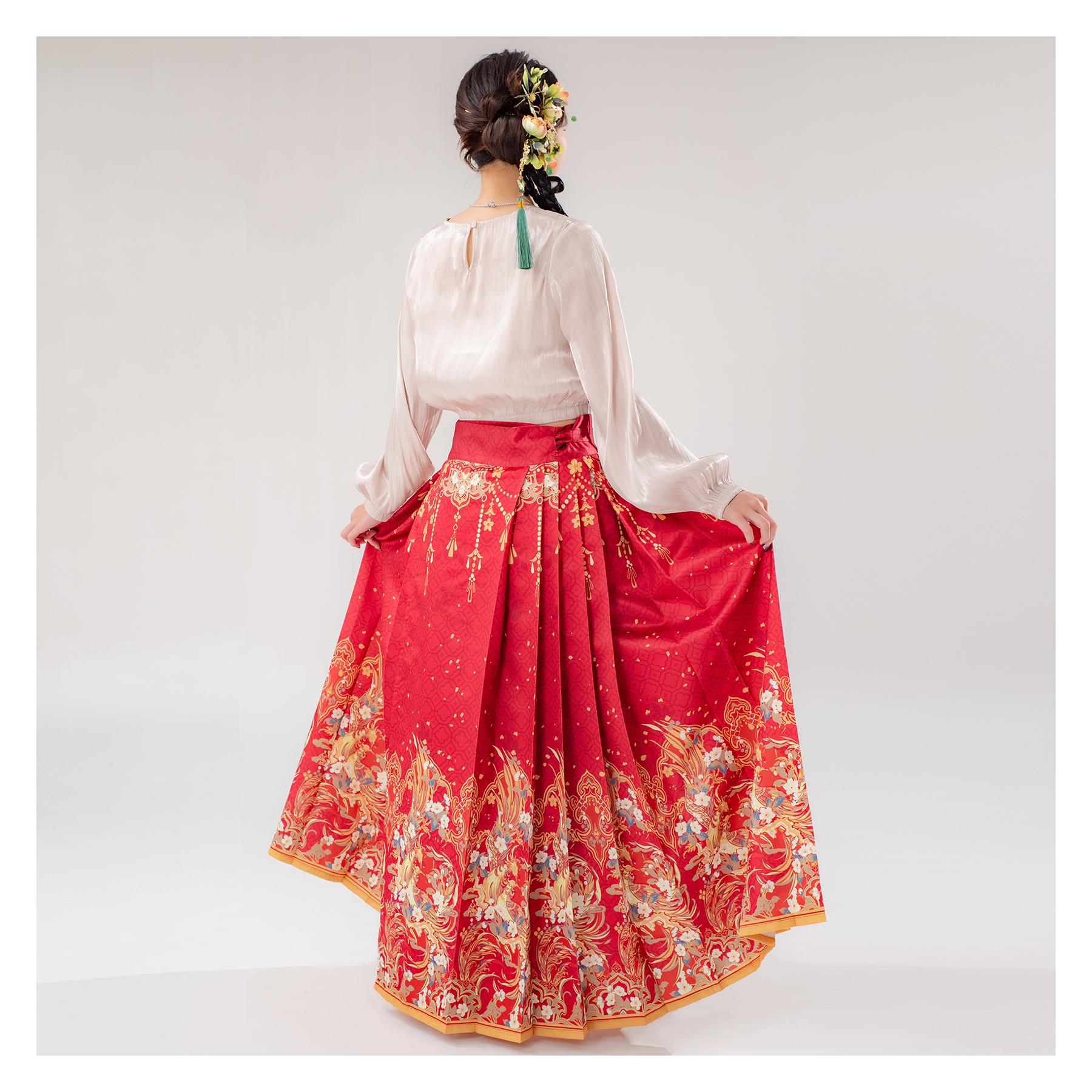 馬面裙,馬面裙租借,中式婚服,中式禮服,宋制婚服,復古婚禮造型,中式婚禮穿搭,中式拍照服,漢服婚禮,中式婚紗攝影,古風婚禮,馬面裙推薦