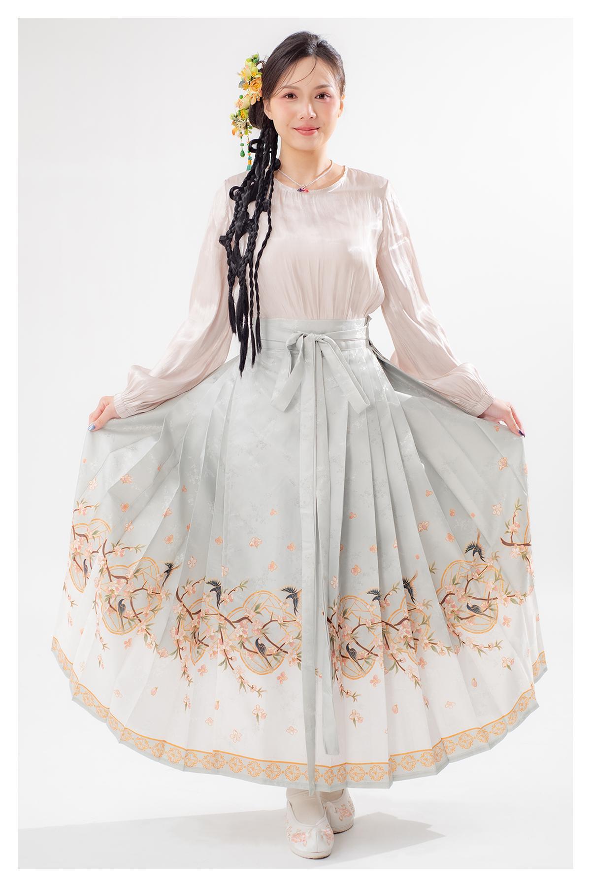 馬面裙,馬面裙租借,中式婚服,中式禮服,宋制婚服,復古婚禮造型,中式婚禮穿搭,中式拍照服,漢服婚禮,中式婚紗攝影,古風婚禮,馬面裙推薦 馬面裙,馬面裙租借,中式婚服,中式禮服,宋制婚服,復古婚禮造型,中式婚禮穿搭,中式拍照服,漢服婚禮,中式婚紗攝影,古風婚禮,馬面裙推薦