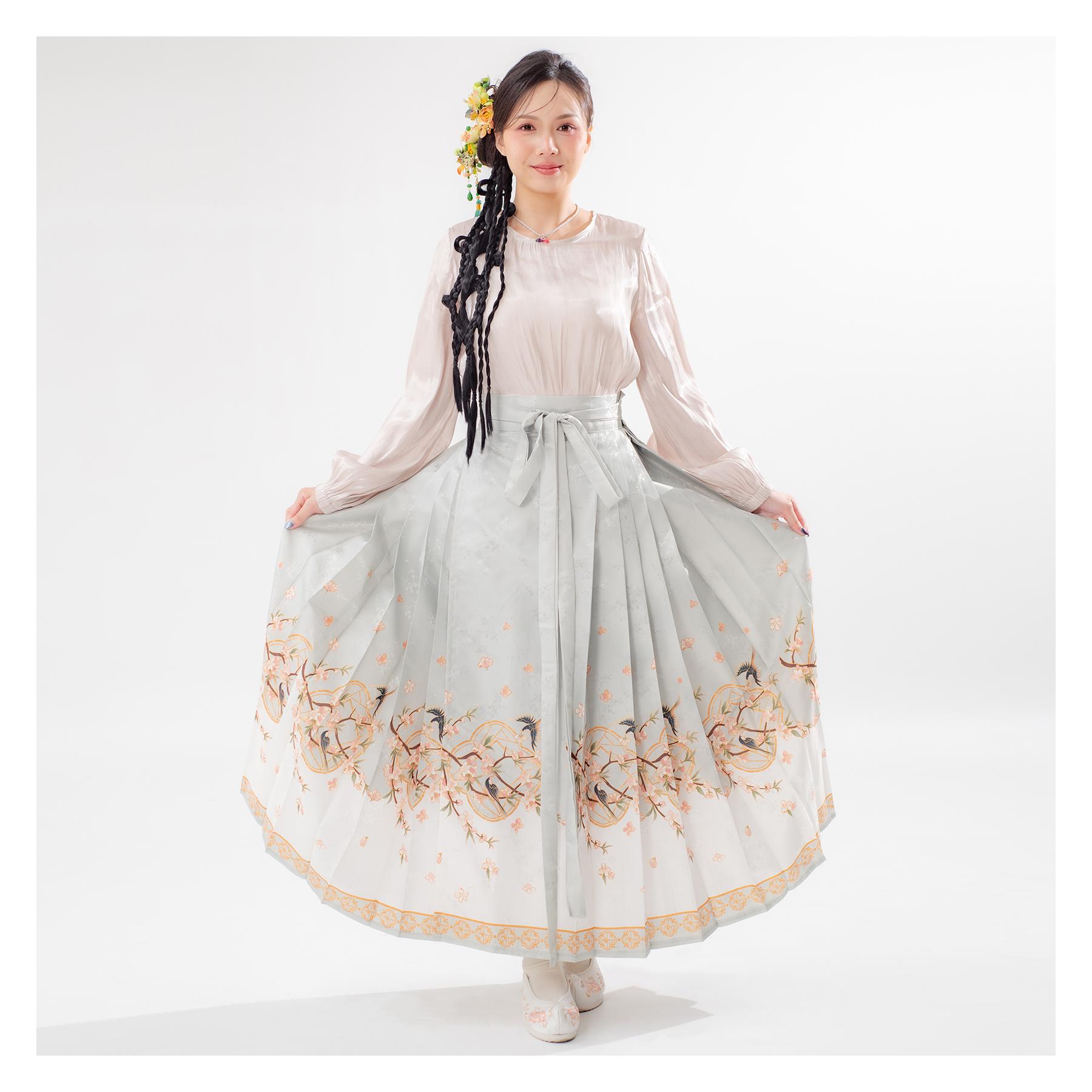 馬面裙,馬面裙租借,中式婚服,中式禮服,宋制婚服,復古婚禮造型,中式婚禮穿搭,中式拍照服,漢服婚禮,中式婚紗攝影,古風婚禮,馬面裙推薦