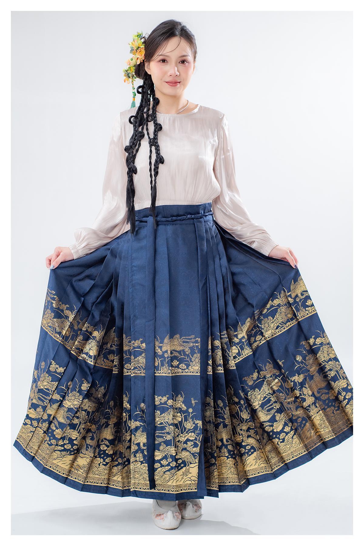 馬面裙,馬面裙租借,中式婚服,中式禮服,宋制婚服,復古婚禮造型,中式婚禮穿搭,中式拍照服,漢服婚禮,中式婚紗攝影,古風婚禮,馬面裙推薦 馬面裙,馬面裙租借,中式婚服,中式禮服,宋制婚服,復古婚禮造型,中式婚禮穿搭,中式拍照服,漢服婚禮,中式婚紗攝影,古風婚禮,馬面裙推薦