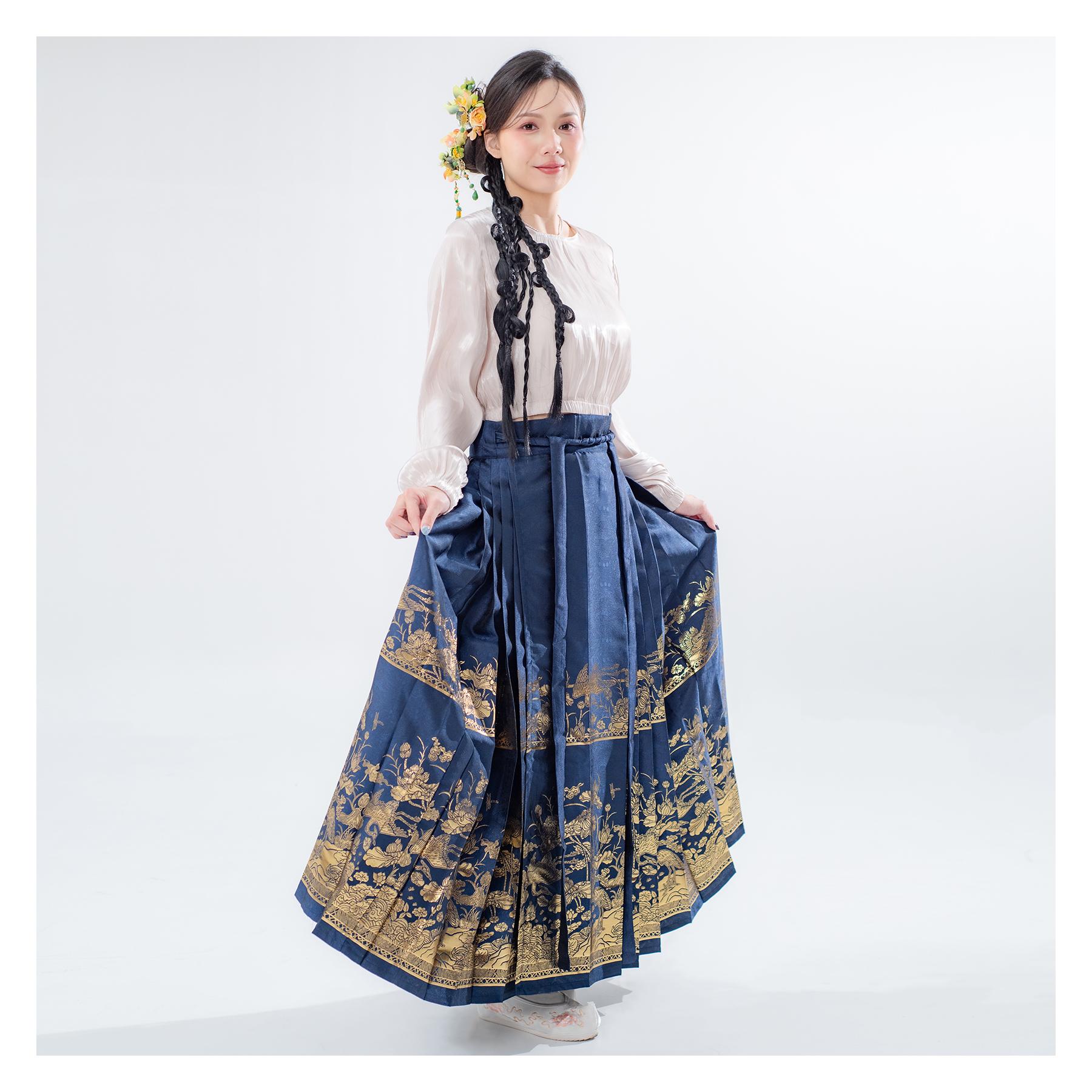 馬面裙,馬面裙租借,中式婚服,中式禮服,宋制婚服,復古婚禮造型,中式婚禮穿搭,中式拍照服,漢服婚禮,中式婚紗攝影,古風婚禮,馬面裙推薦