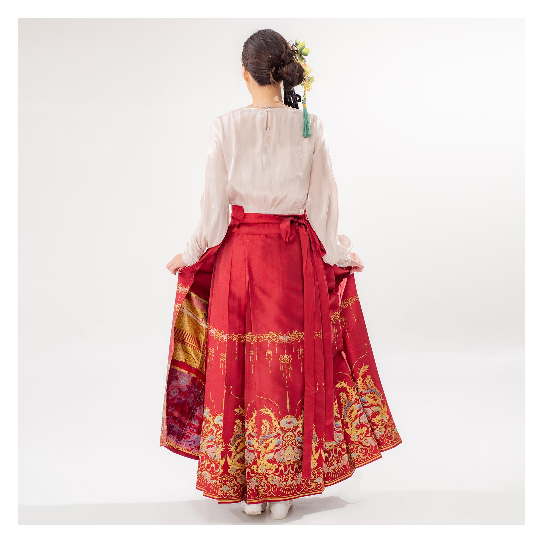 馬面裙,馬面裙租借,中式婚服,中式禮服,宋制婚服,復古婚禮造型,中式婚禮穿搭,中式拍照服,漢服婚禮,中式婚紗攝影,古風婚禮,馬面裙推薦