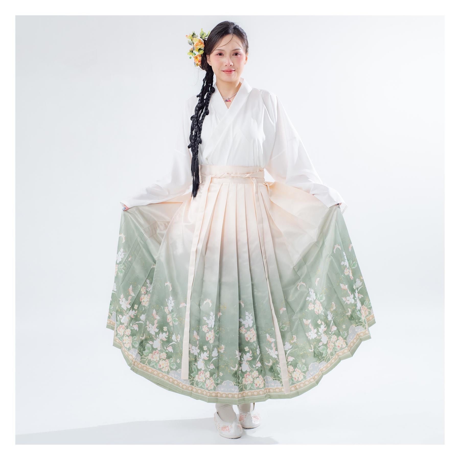 馬面裙,馬面裙租借,中式婚服,中式禮服,宋制婚服,復古婚禮造型,中式婚禮穿搭,中式拍照服,漢服婚禮,中式婚紗攝影,古風婚禮,馬面裙推薦