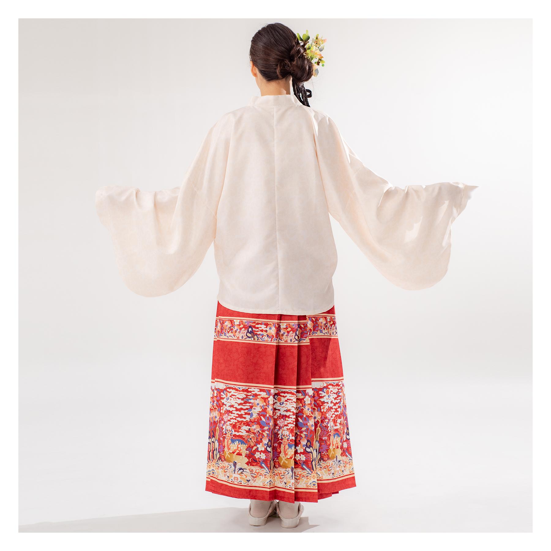 馬面裙,馬面裙租借,中式婚服,中式禮服,宋制婚服,復古婚禮造型,中式婚禮穿搭,中式拍照服,漢服婚禮,中式婚紗攝影,古風婚禮,馬面裙推薦