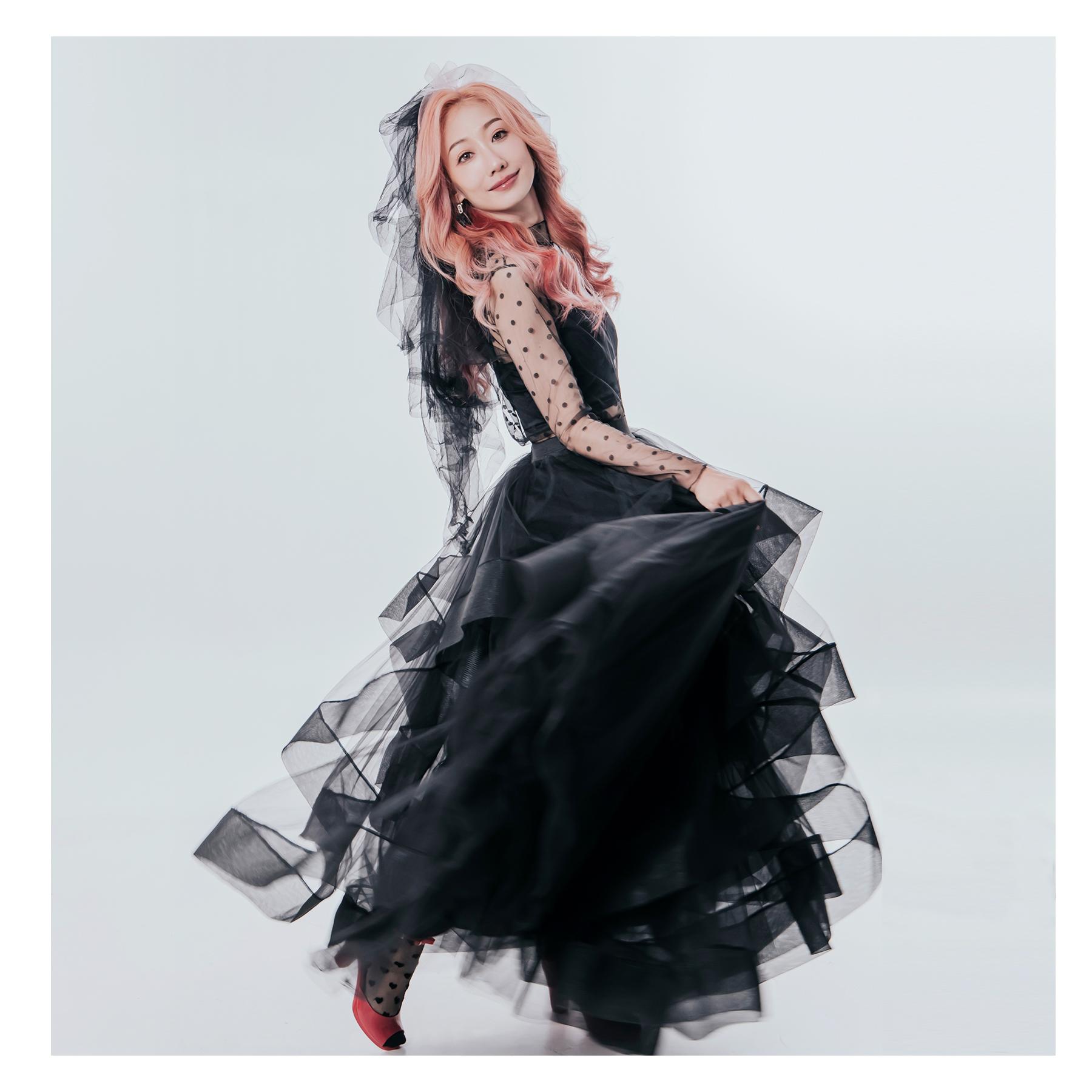 百變婚紗,紗裙寫真,婚紗寫真風格,創意婚紗,便服搭婚紗,個人婚紗,閨蜜婚紗,情侶婚紗,個性婚紗穿搭,紗裙搭配,婚紗攝影推薦,自由婚紗風格