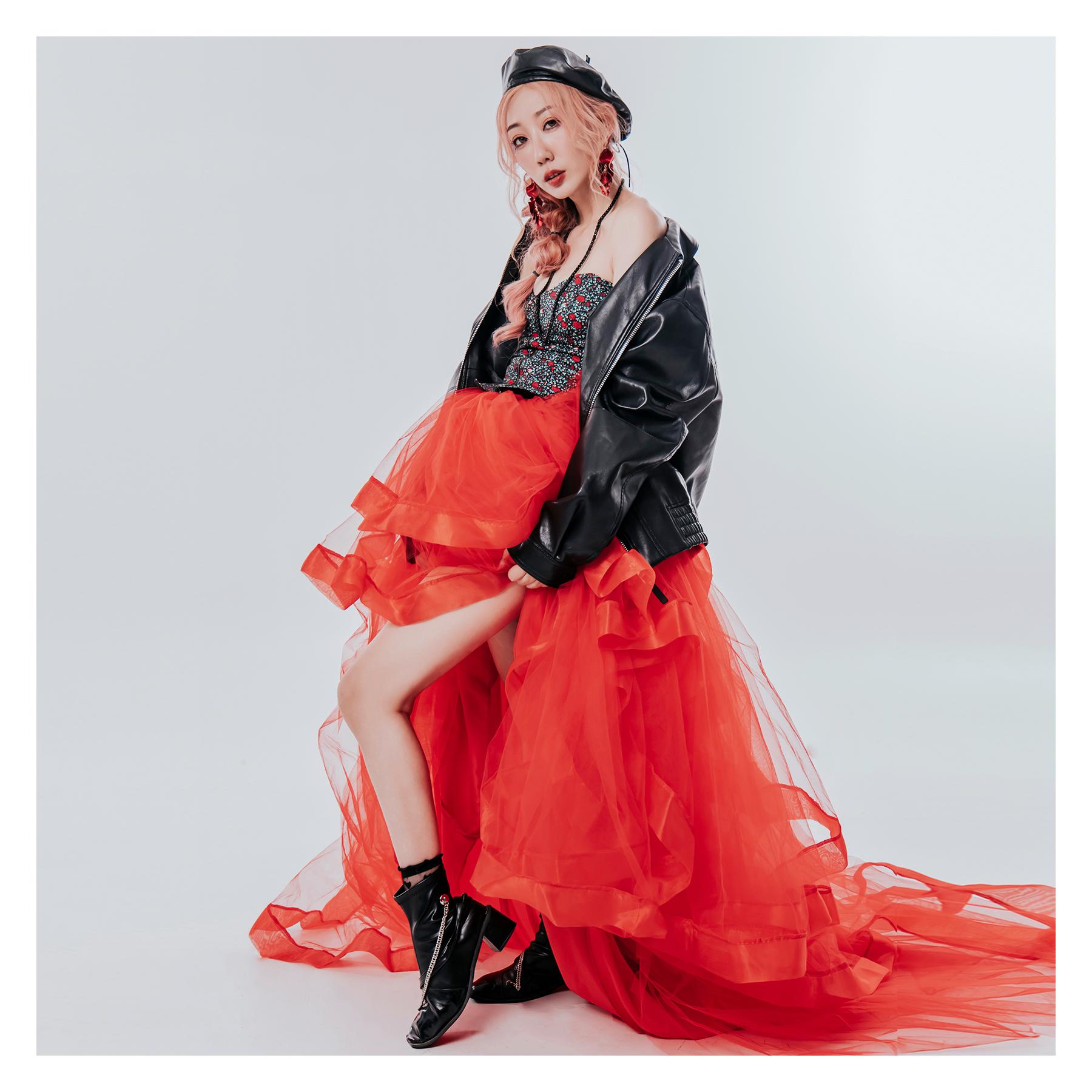 百變婚紗,紗裙寫真,婚紗寫真風格,創意婚紗,便服搭婚紗,個人婚紗,閨蜜婚紗,情侶婚紗,個性婚紗穿搭,紗裙搭配,婚紗攝影推薦,自由婚紗風格